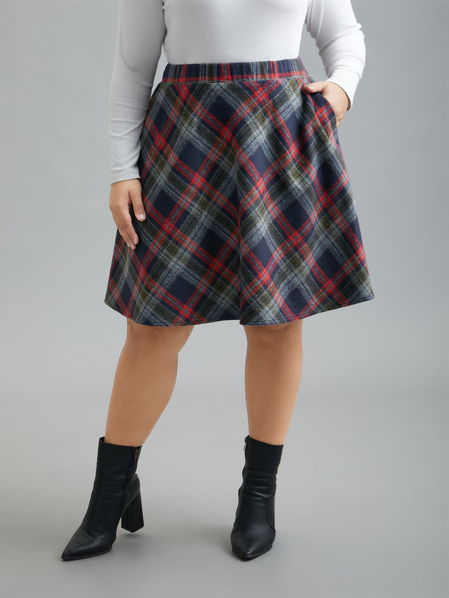 

Plus Size Plaid Pattern Elastic Waist A-line Mini Skirt Women Moss Elegant Low stretch Slanted pocket Everyday Skirts BloomChic