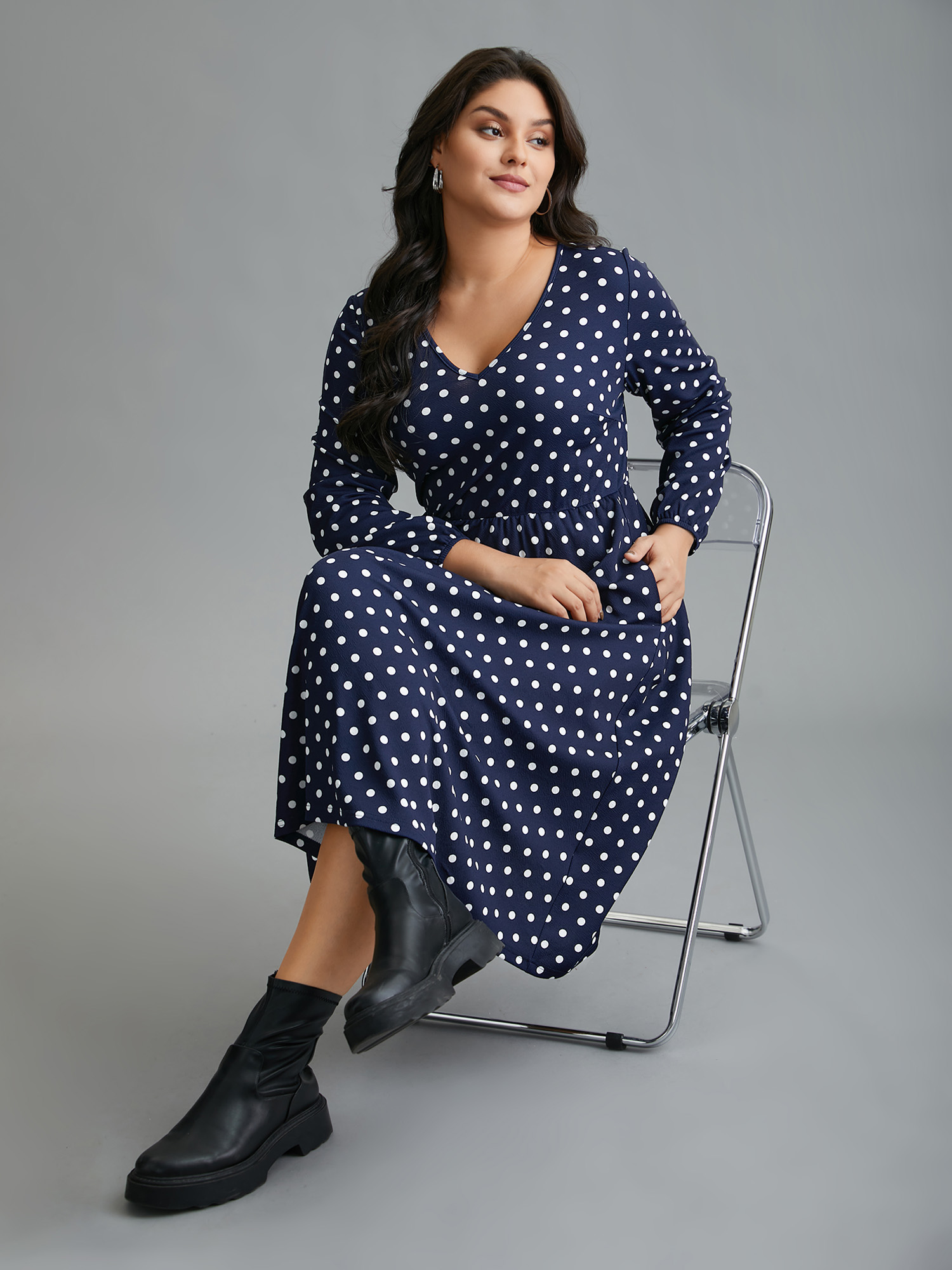 

Plus Size V Neck Polka Dot Midi Dress DarkBlue Women Casual Non Knit Dresses Bloomchic