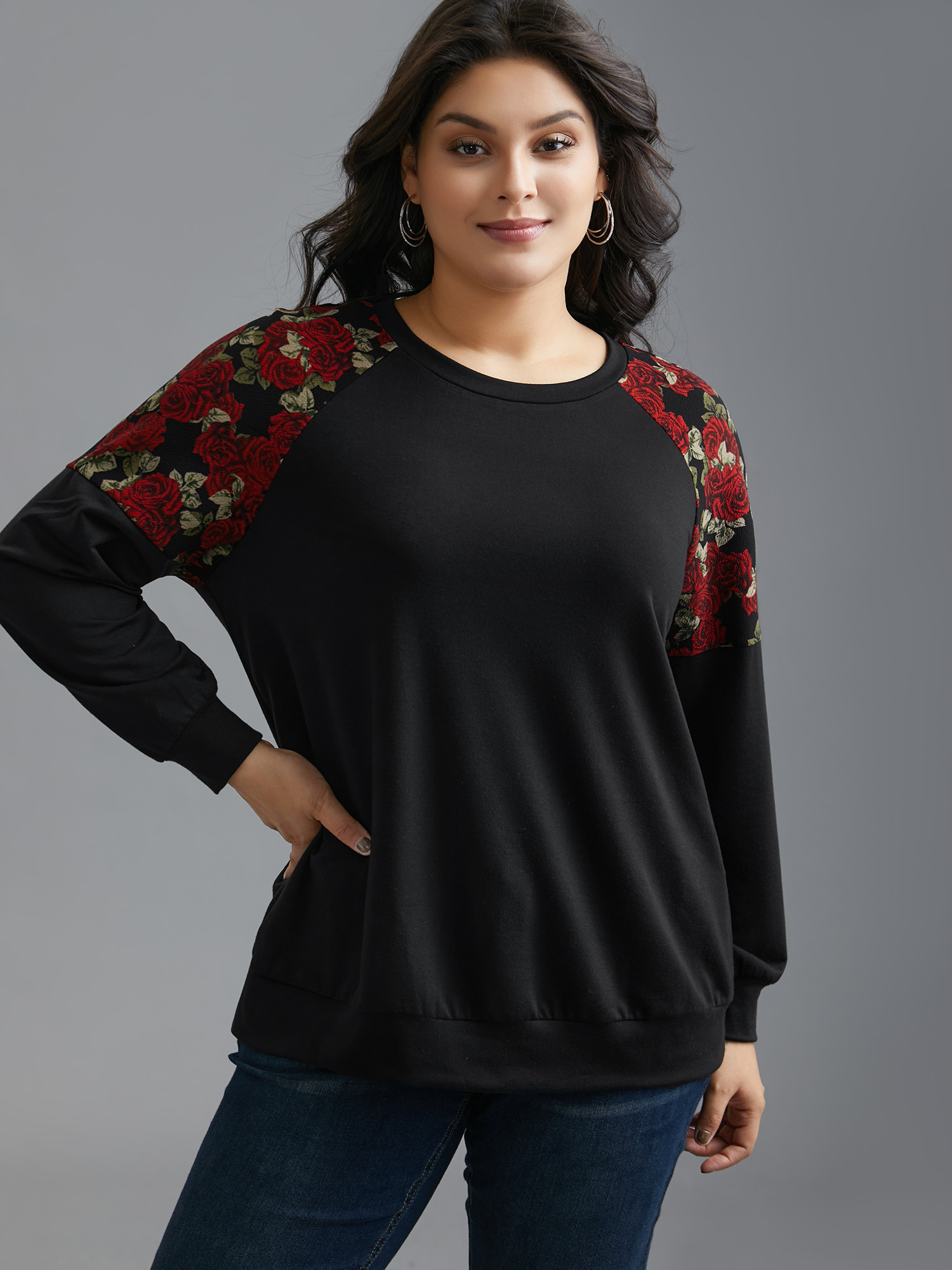 

Plus Size Floral Raglan Sleeve Stretchy Fitted Sweatshirt Women Black Casual Contrast Round Neck Everyday Sweatshirts BloomChic