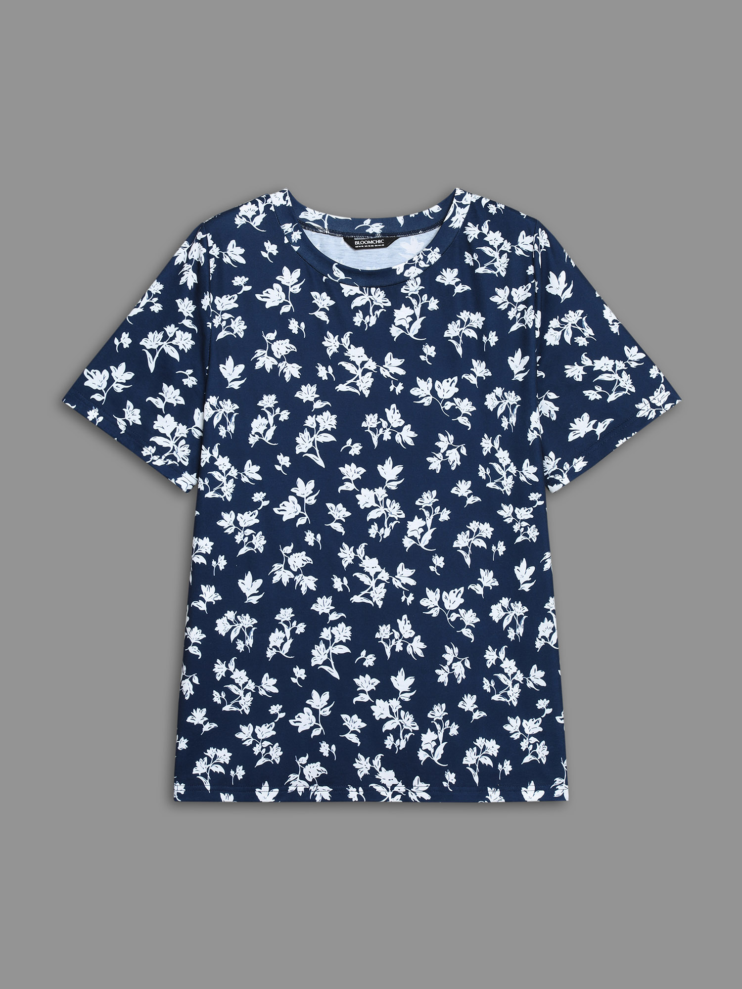 Plus Size Round Neck Floral Print Fitted T-Shirt Indigo Women Casual Non Natural Flowers Round Neck Everyday T-shirts BloomChic 12/L 