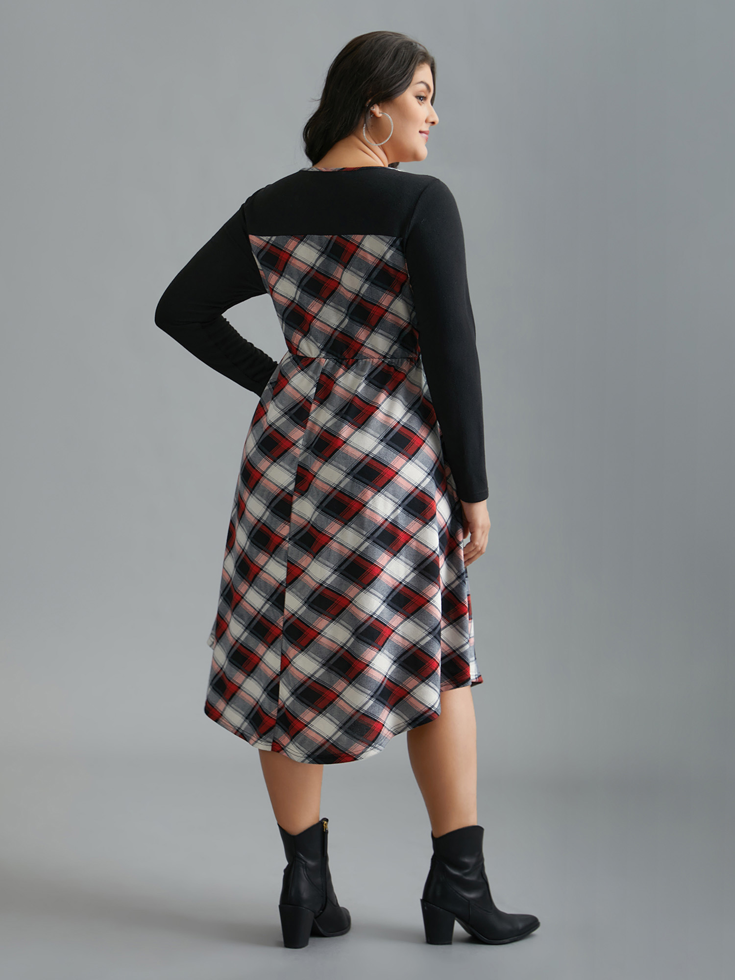 

Plus Size Plaid Patchwork Ties Curved Hem Dress BlackFlower Women Casual Patchwork Knit Dresses Bloomchic