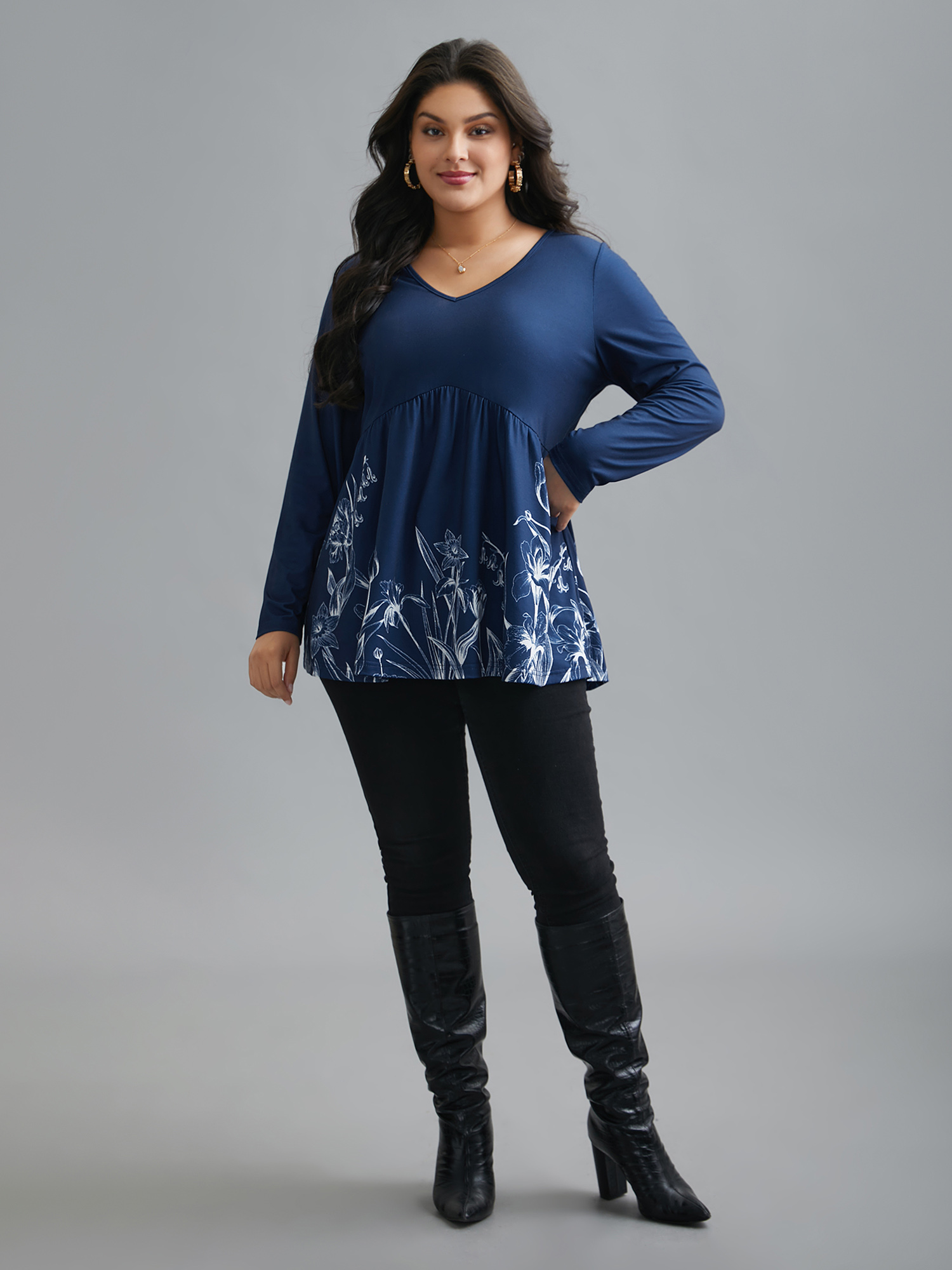 

Plus Size V Neck Boho Print Gathered Top DarkBlue V-neck Extra Long Sleeve Elegant Jersey Tops