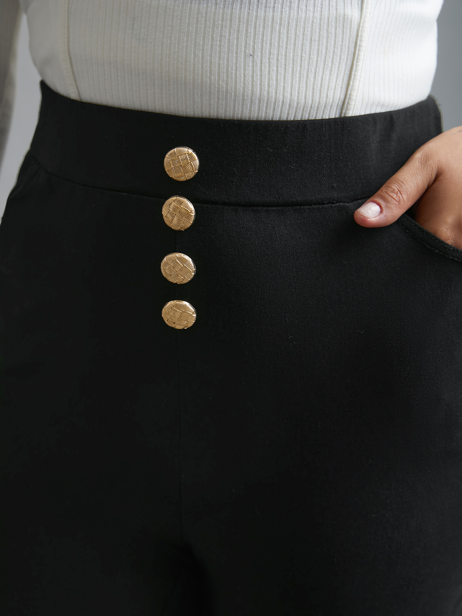 Plus Size Plain Button Detail Skinny Fit Pants Women Black Elegant Skinny Mid Rise Everyday Pants BloomChic 28/5X 