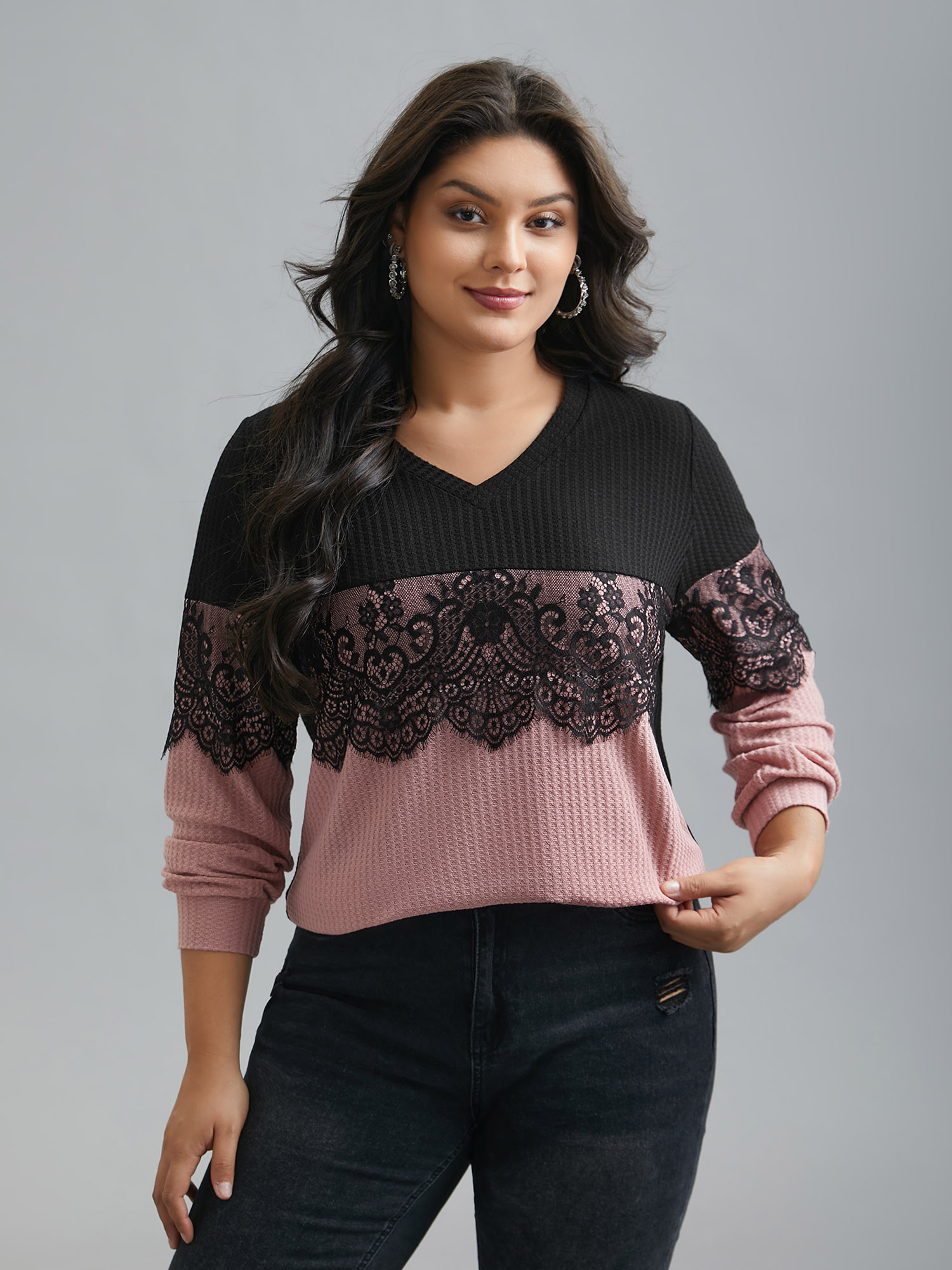 

Plus Size Crochet Lace Mesh Contrast Patchwork Top Dirtypink V-neck Extra Long Sleeve Casual Jersey Tops