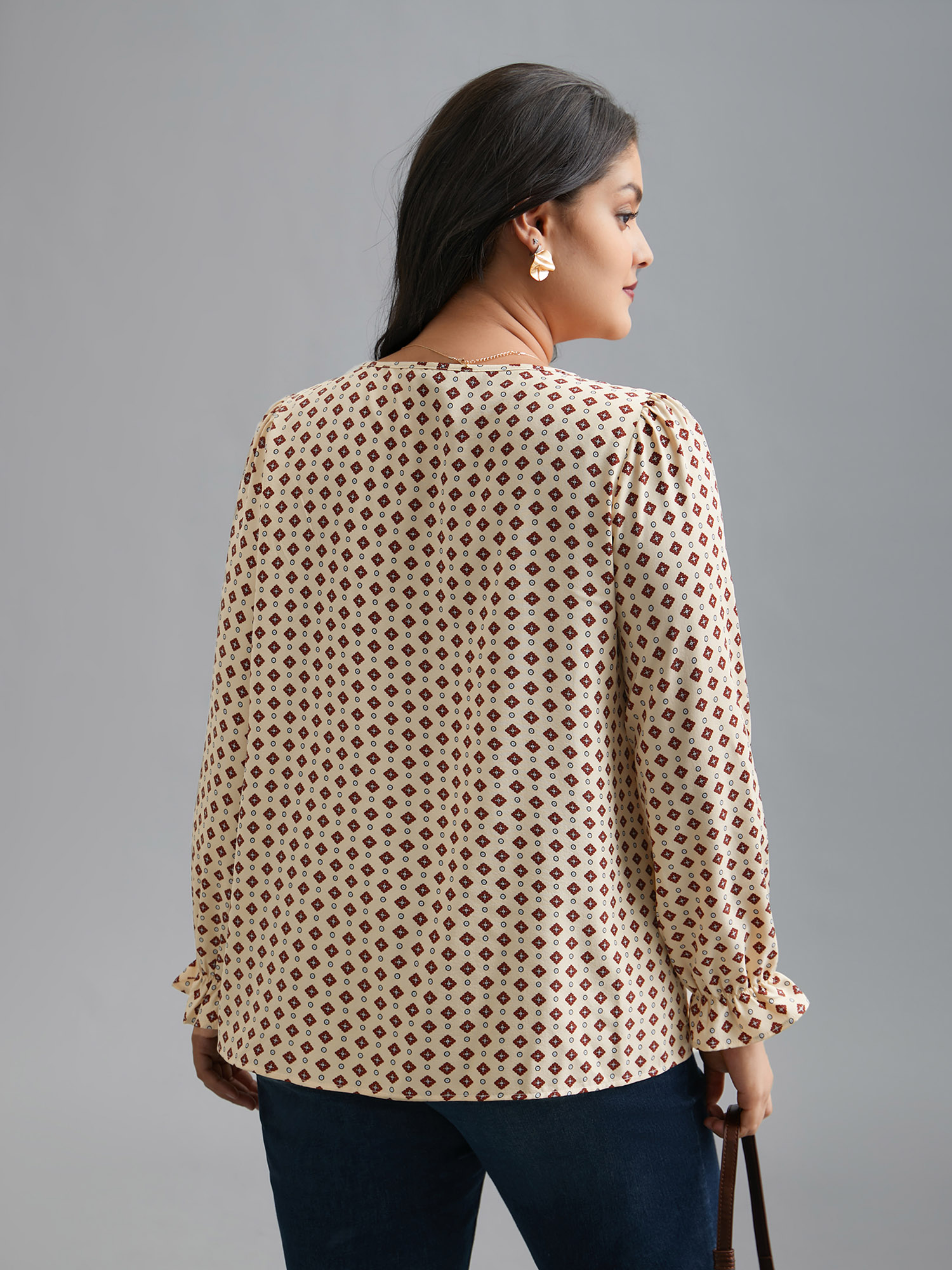 Plus Size Apricot Round Neck Geometric Print Pleated Blouse Women At the Office Long Sleeve Round Neck Work Blouses BloomChic 12/L 