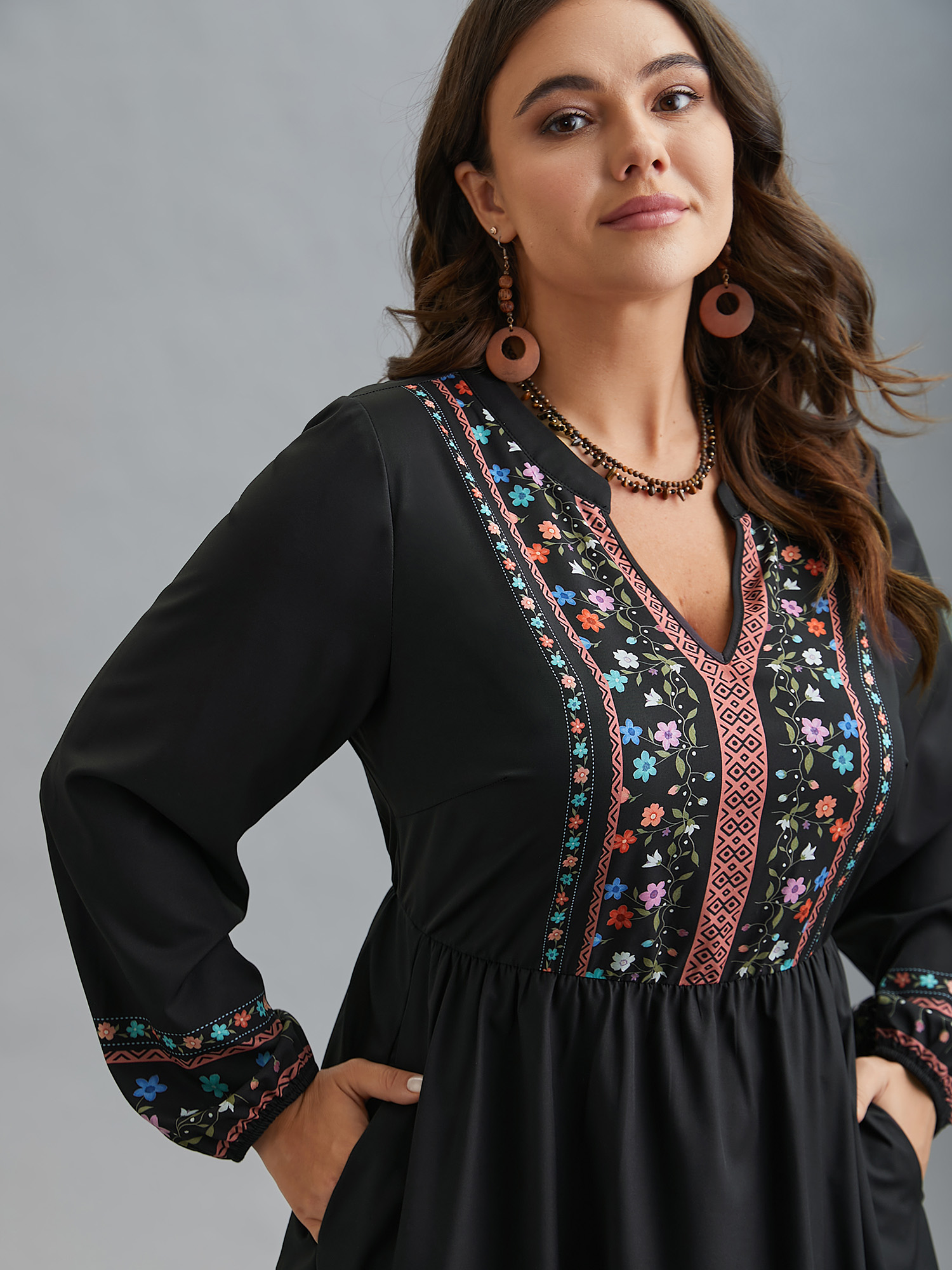 Plus Size Notched Collar Boho Print Midi Dress Black Women Resort Non Notched collar Long Sleeve Curvy BloomChic 28/5X 