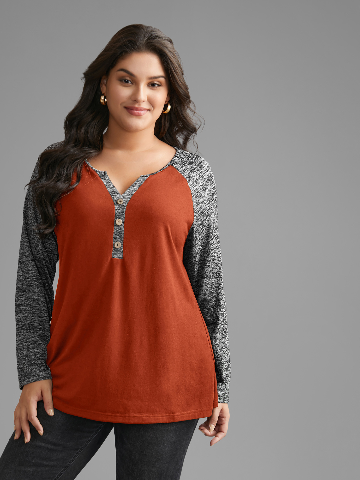 

Plus Size Heather Patchwork Button Detail Stretchy T-Shirt Brightorange Women Casual Contrast Flat collar with V-notch Everyday T-shirts BloomChic