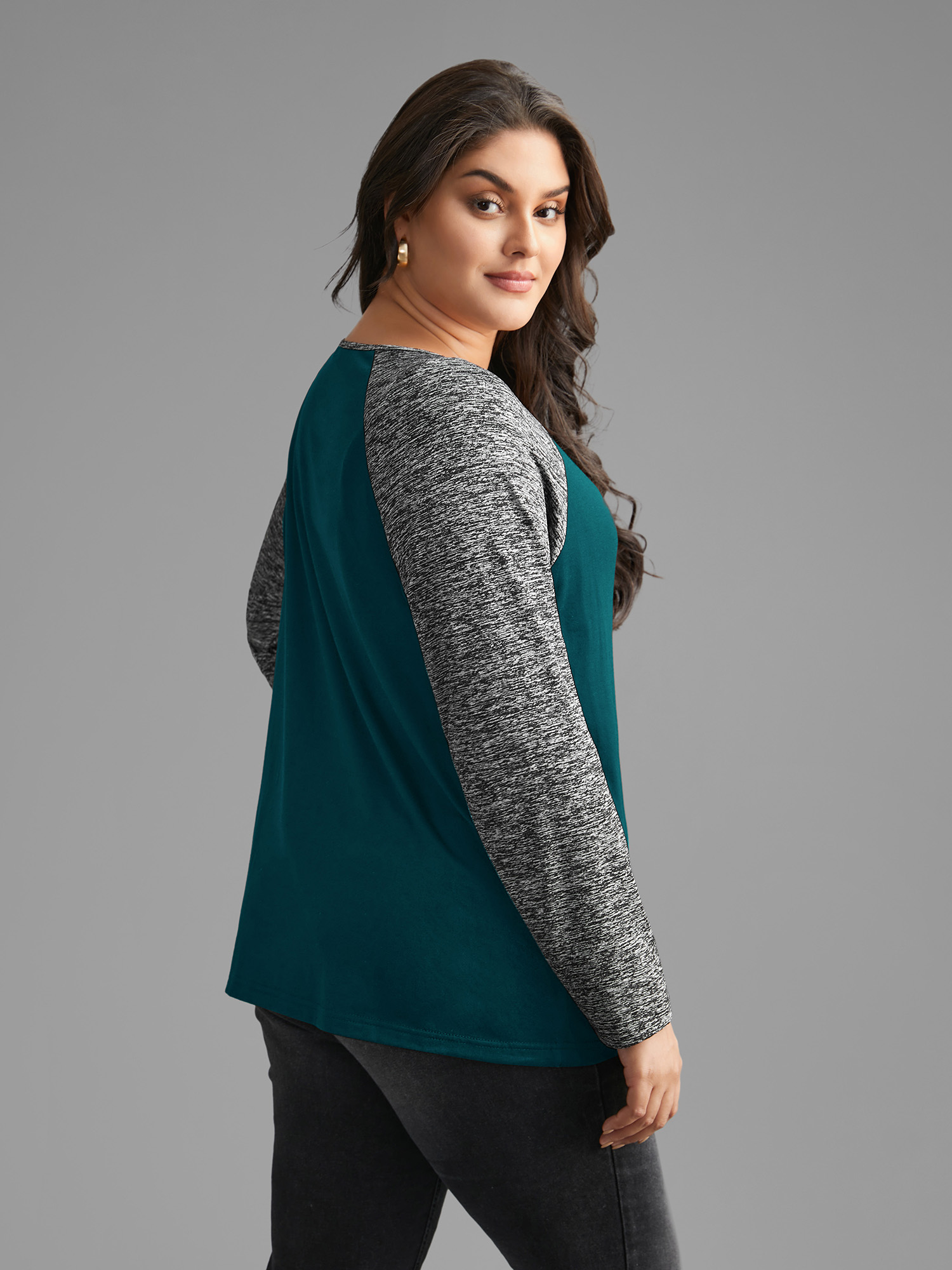 

Plus Size Heather Patchwork Button Detail Stretchy T-Shirt Cyan Women Casual Contrast Flat collar with V-notch Everyday T-shirts BloomChic