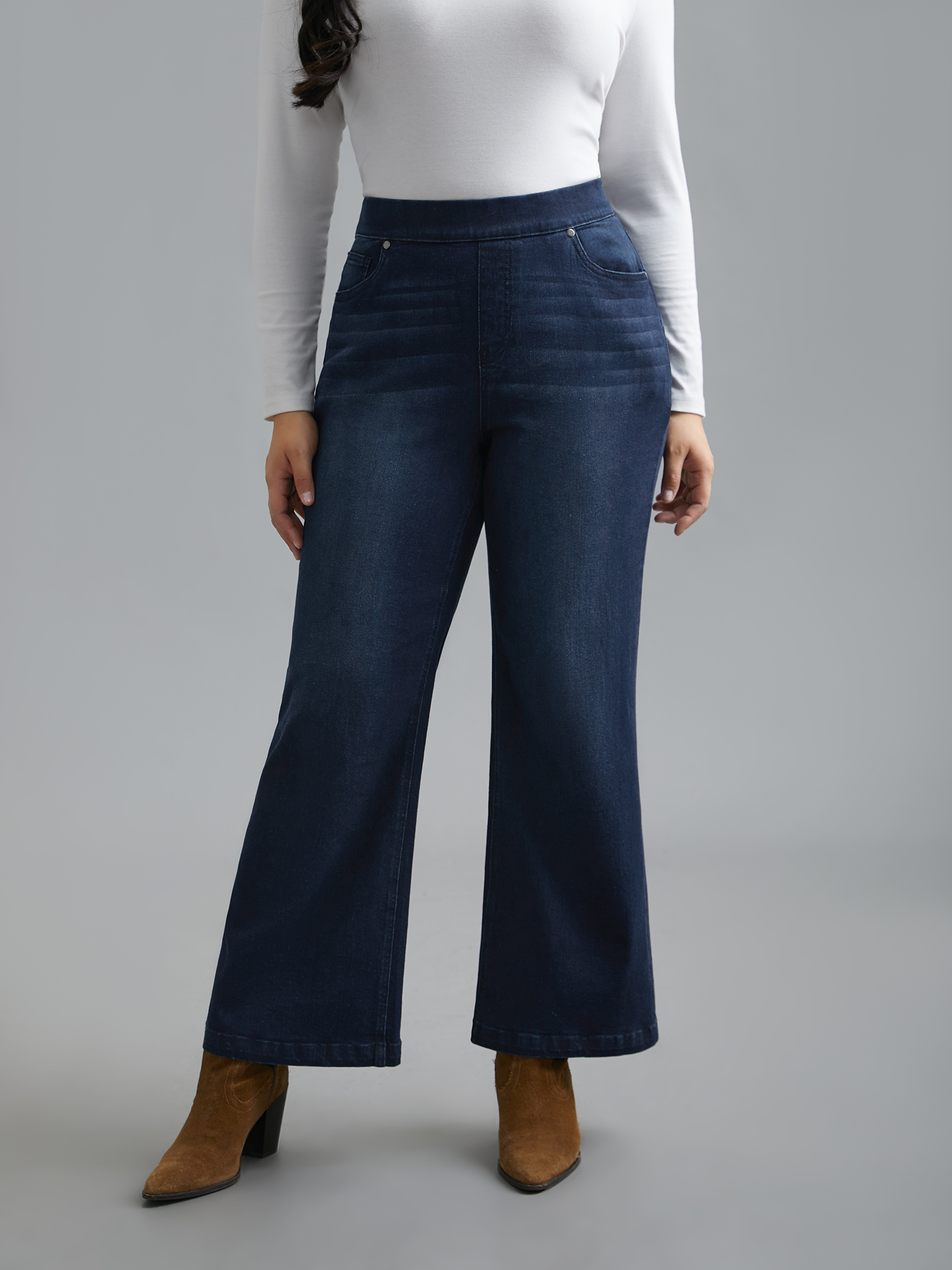 Plus Size Elastic Waist Pocket Bootcut Jeans Women Denimindigo Casual Medium stretch Slanted pocket Jeans BloomChic 26/4X 