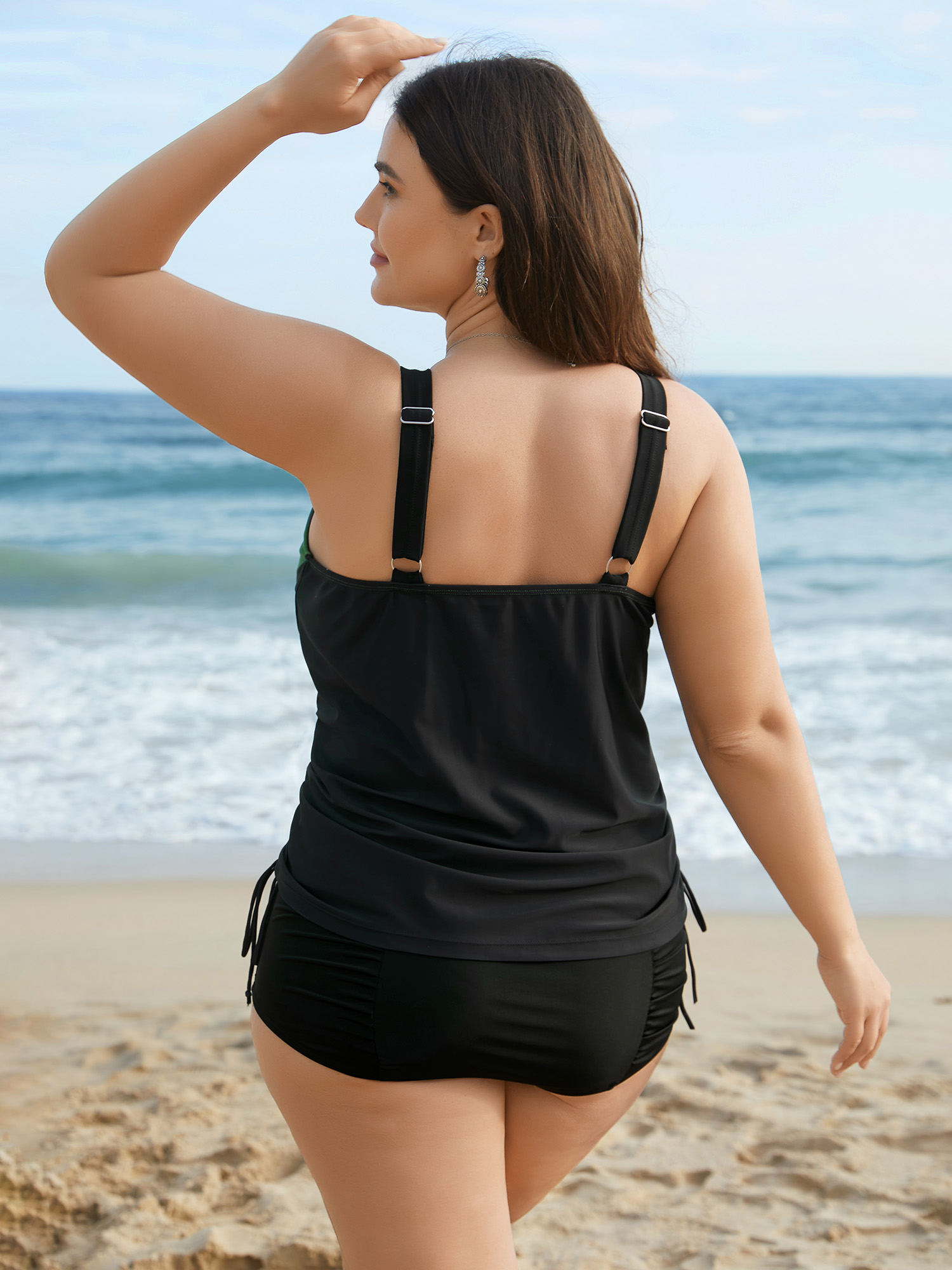 

Plus Size Color Block Cami Slim-Fit Swim Top Women's Swimwear Black Beach Drawstring High stretch Bodycon U-neck Curve Swim Tops BloomChic