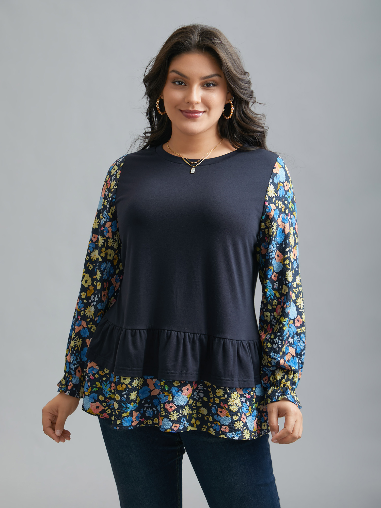 

Plus Size Floral Spliced Tiered Hem T-Shirt Indigo Women Elegant Contrast Natural Flowers Round Neck Everyday T-shirts BloomChic