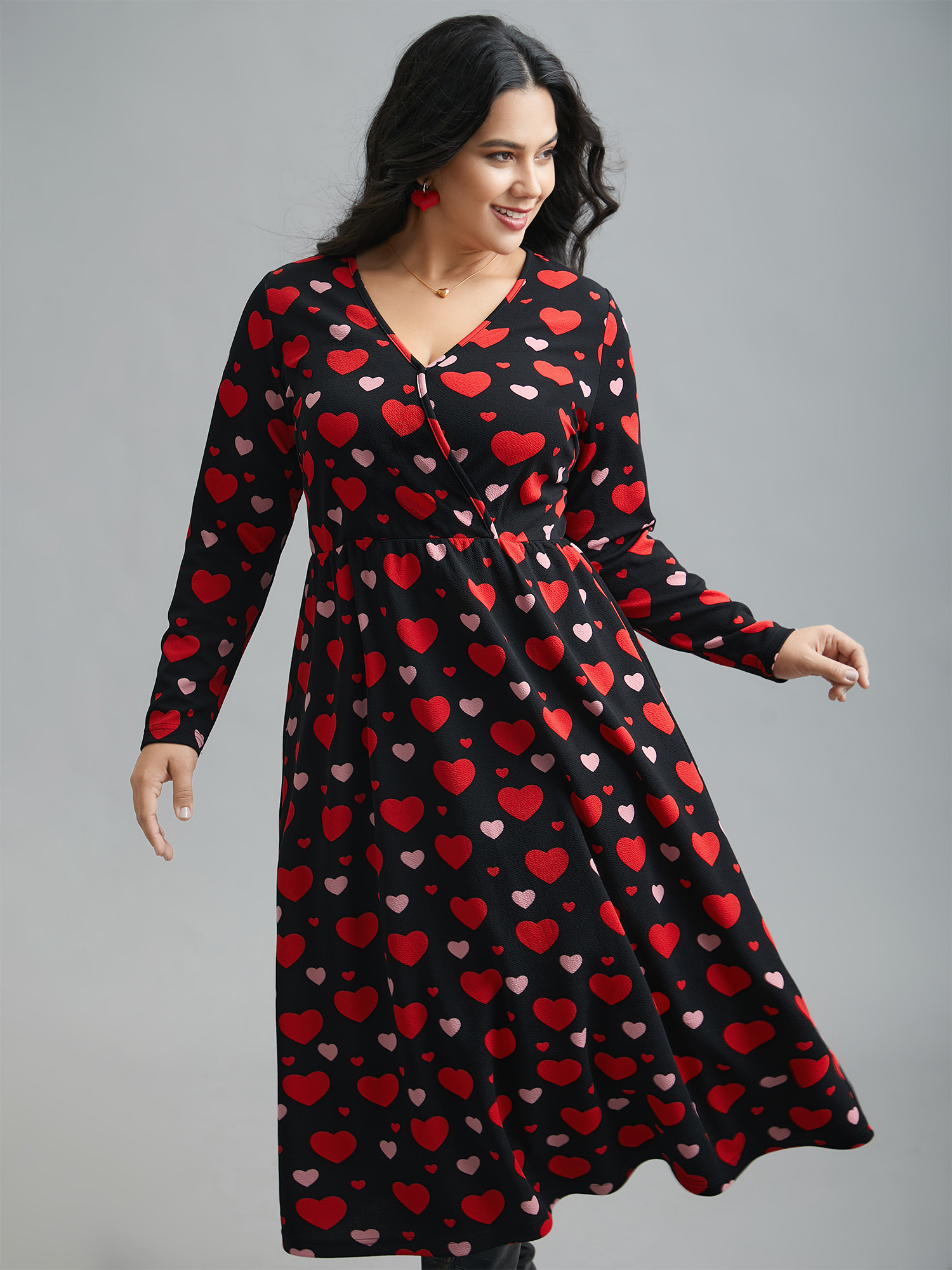 

Plus Size Wrap Neck Hearts Print Knit Dress Black Women Elegant Non Knit Dresses Bloomchic 16/L