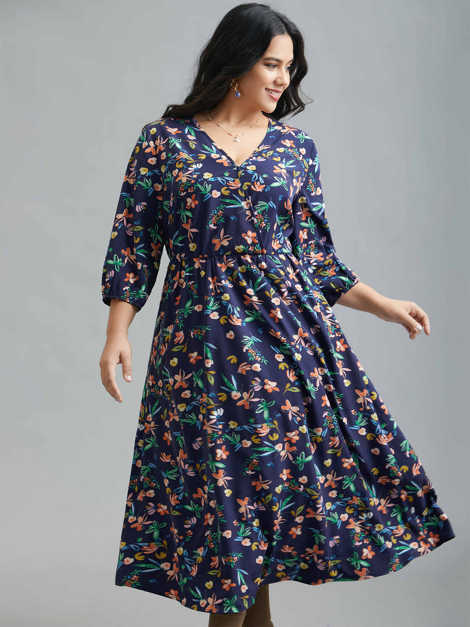 

Plus Size Surplice Neck Floral Print Pocket Dress DarkBlue Women Elegant Non Overlap Collar Elbow-length sleeve Curvy BloomChic 14/M