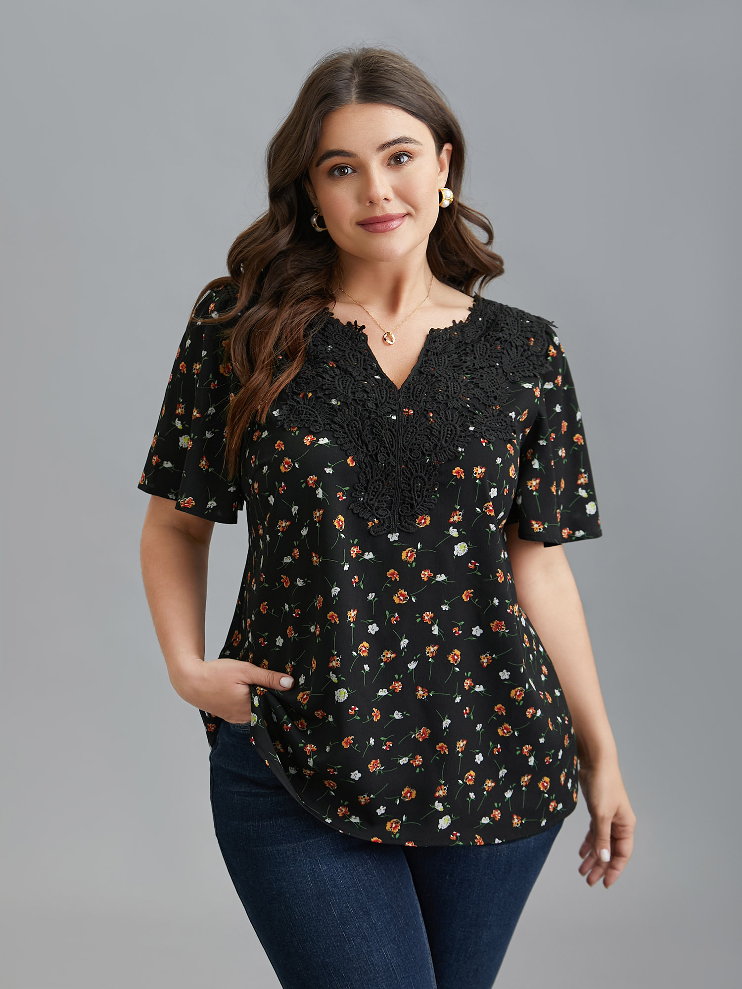 

Plus Size Black Lace Spliced Floral Print Notched Collar Blouse Women Elegant Short sleeve Notched collar Everyday Blouses BloomChic