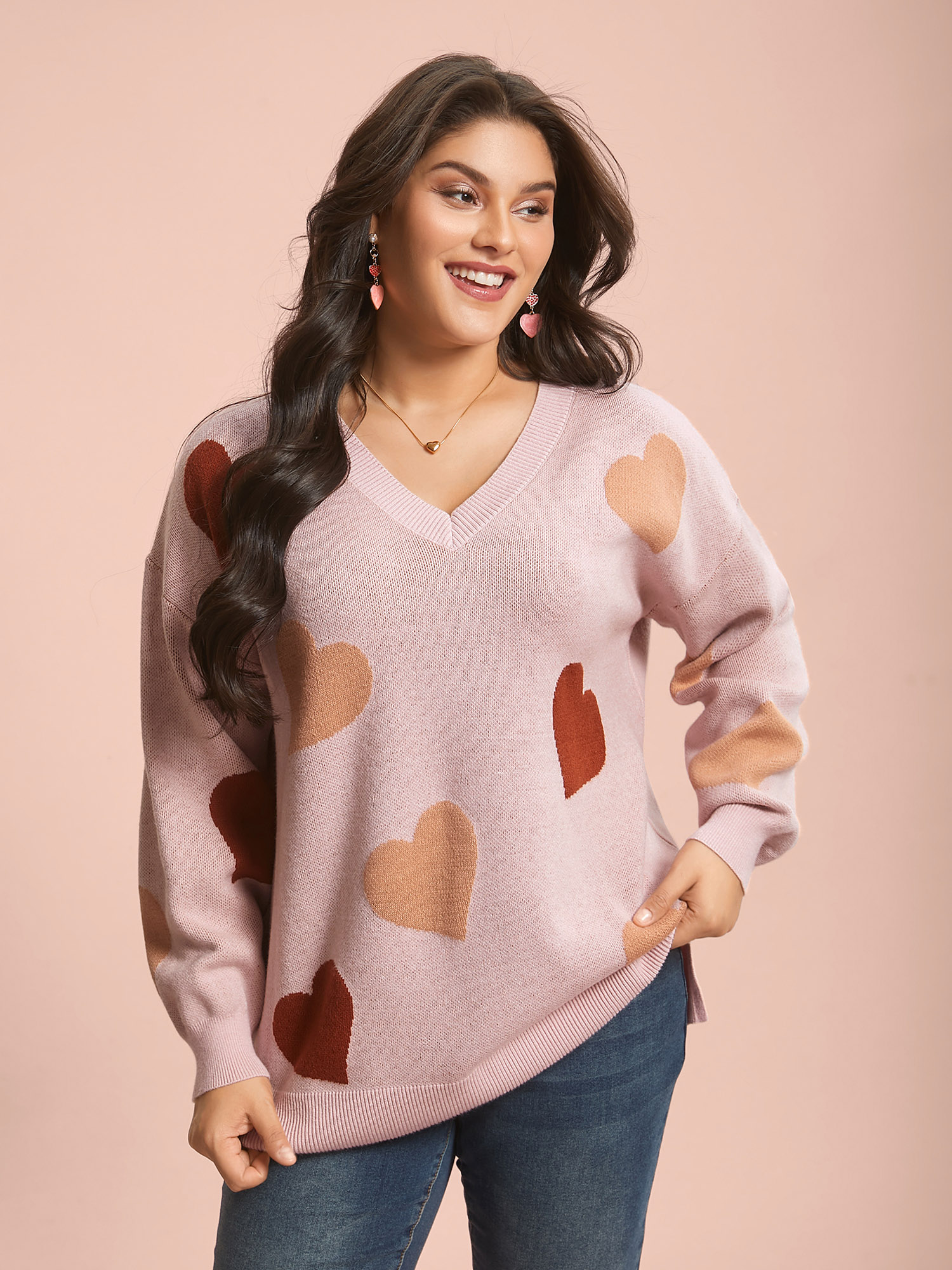 

Plus Size V-Neck Heart Jacquard Contrast Pullover Nudepink Women Casual Loose Long Sleeve V-neck Everyday Pullovers BloomChic 34/6X