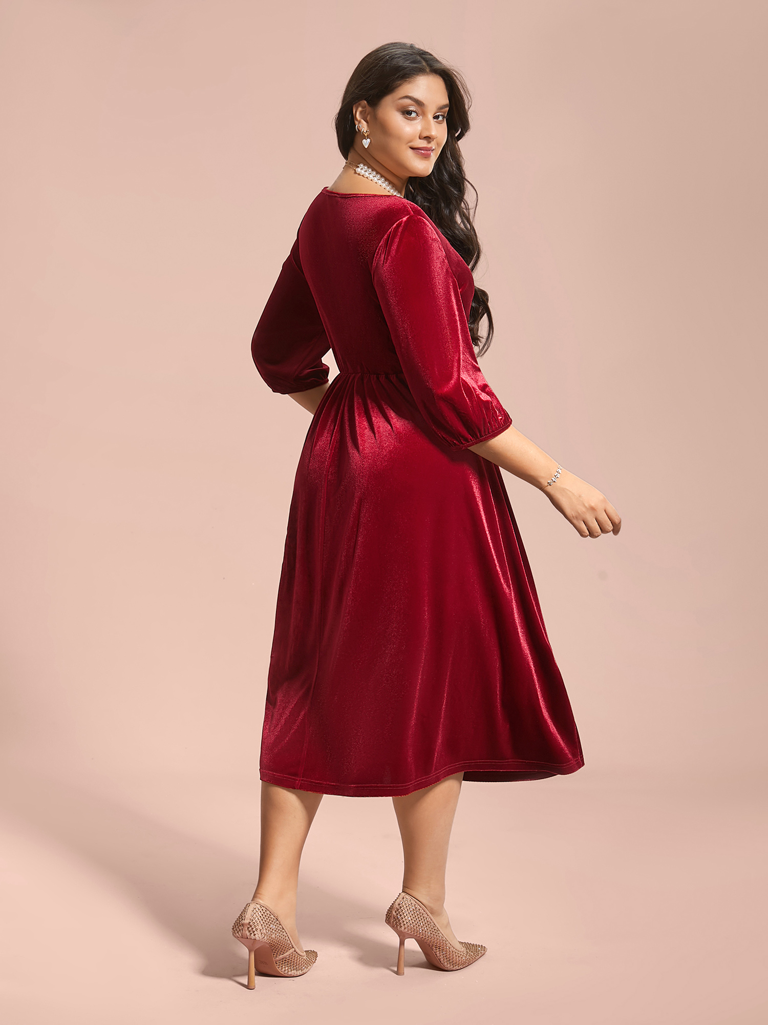 

Plus Size Velvet Lace Detail Waist-Cinched Dress Scarlet Women Elegant Woven ribbon&lace trim Heart neckline Elbow-length sleeve Curvy BloomChic