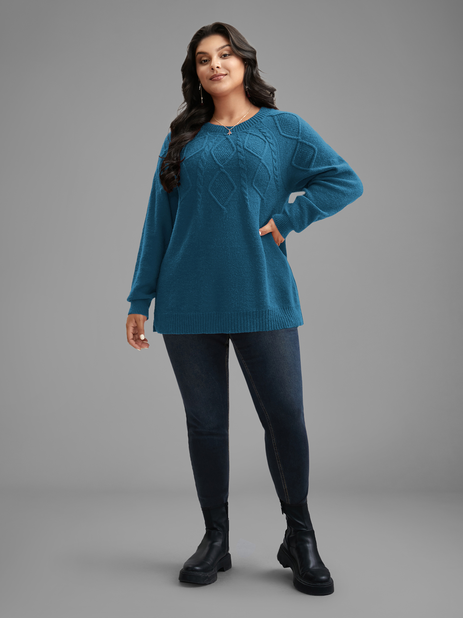 

Plus Size Cable Knit Bodice Crew-Neck Pullover Cerulean Women Casual Loose Long Sleeve Round Neck Everyday Pullovers BloomChic