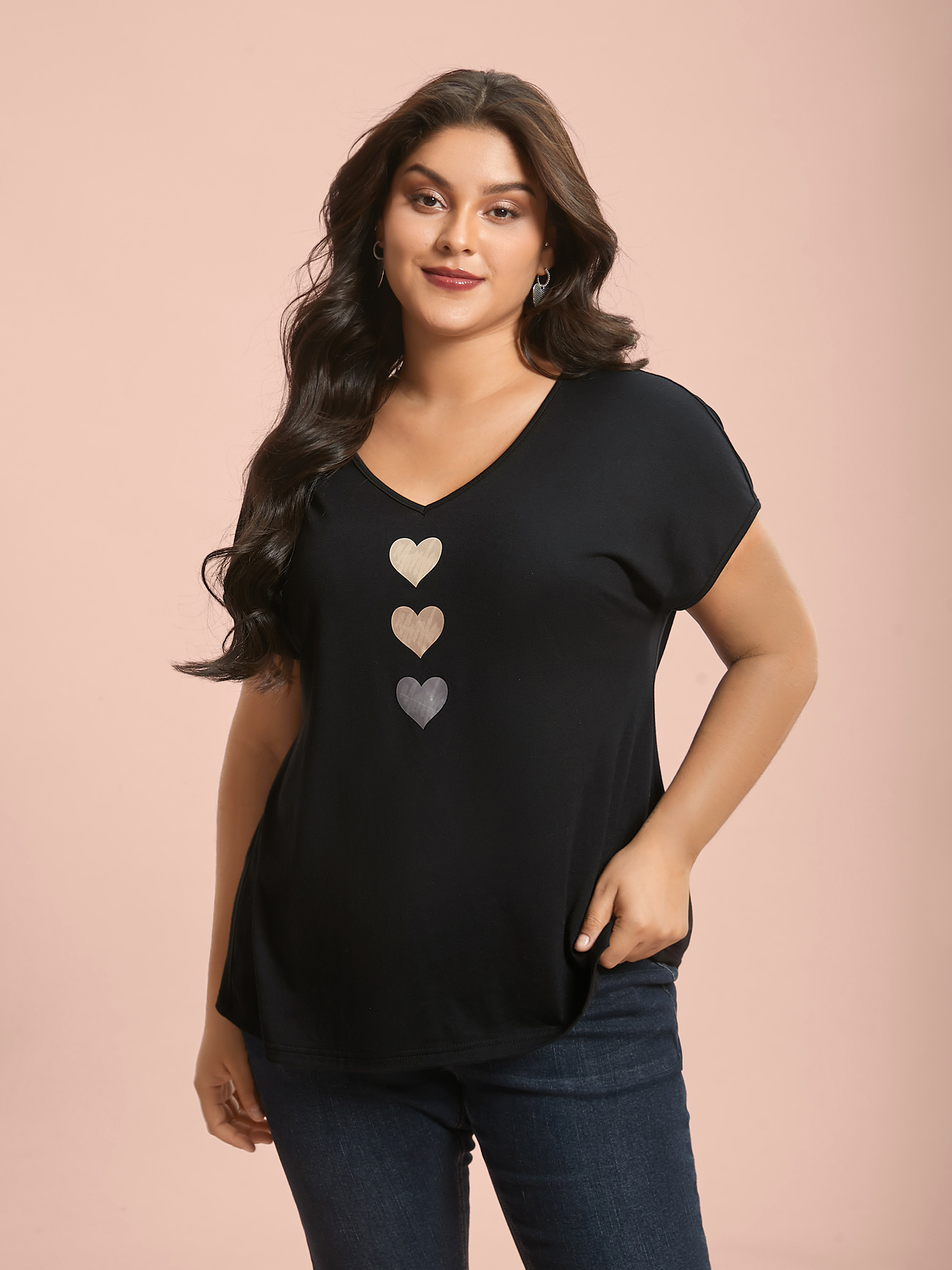 

Plus Size Heart Print Stretchy Dolman Sleeve T-Shirt Black Women Casual Non V-neck Everyday T-shirts BloomChic 34/6X