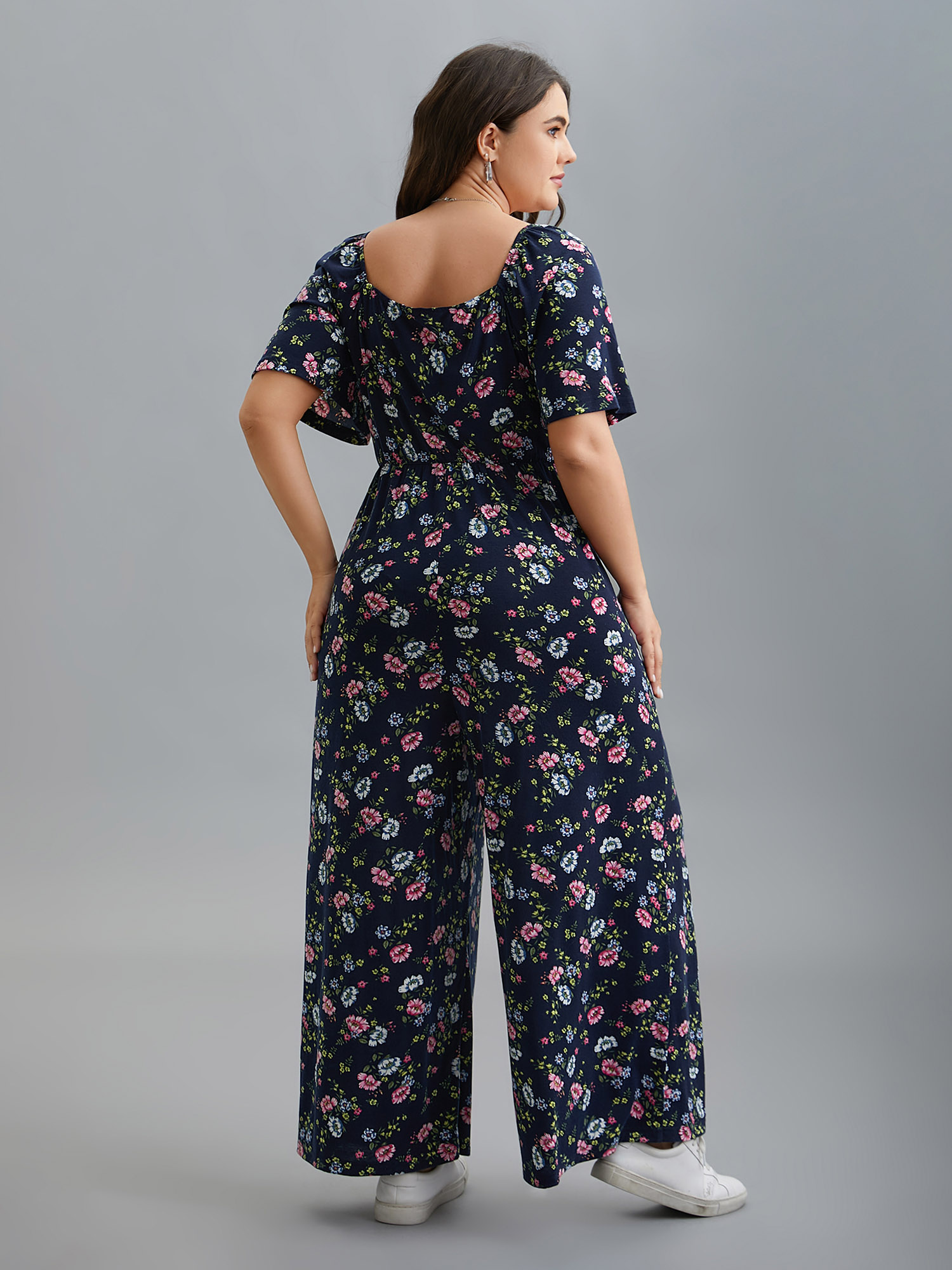 

Plus Size DarkBlue Supersoft Floral Neck Drawstring Flared Jumpsuit Women Casual Short sleeve Heart neckline Everyday-Casual Loose Jumpsuits BloomChic