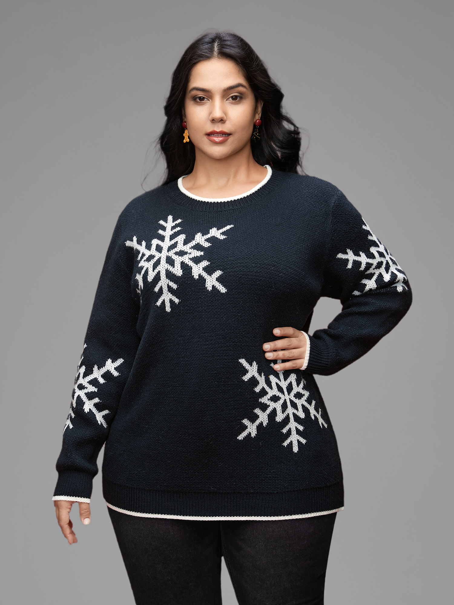 

Plus Size Snowflakes Pattern Contrasting Hem Pullover Indigo Women Casual Loose Long Sleeve Round Neck Everyday Pullovers BloomChic