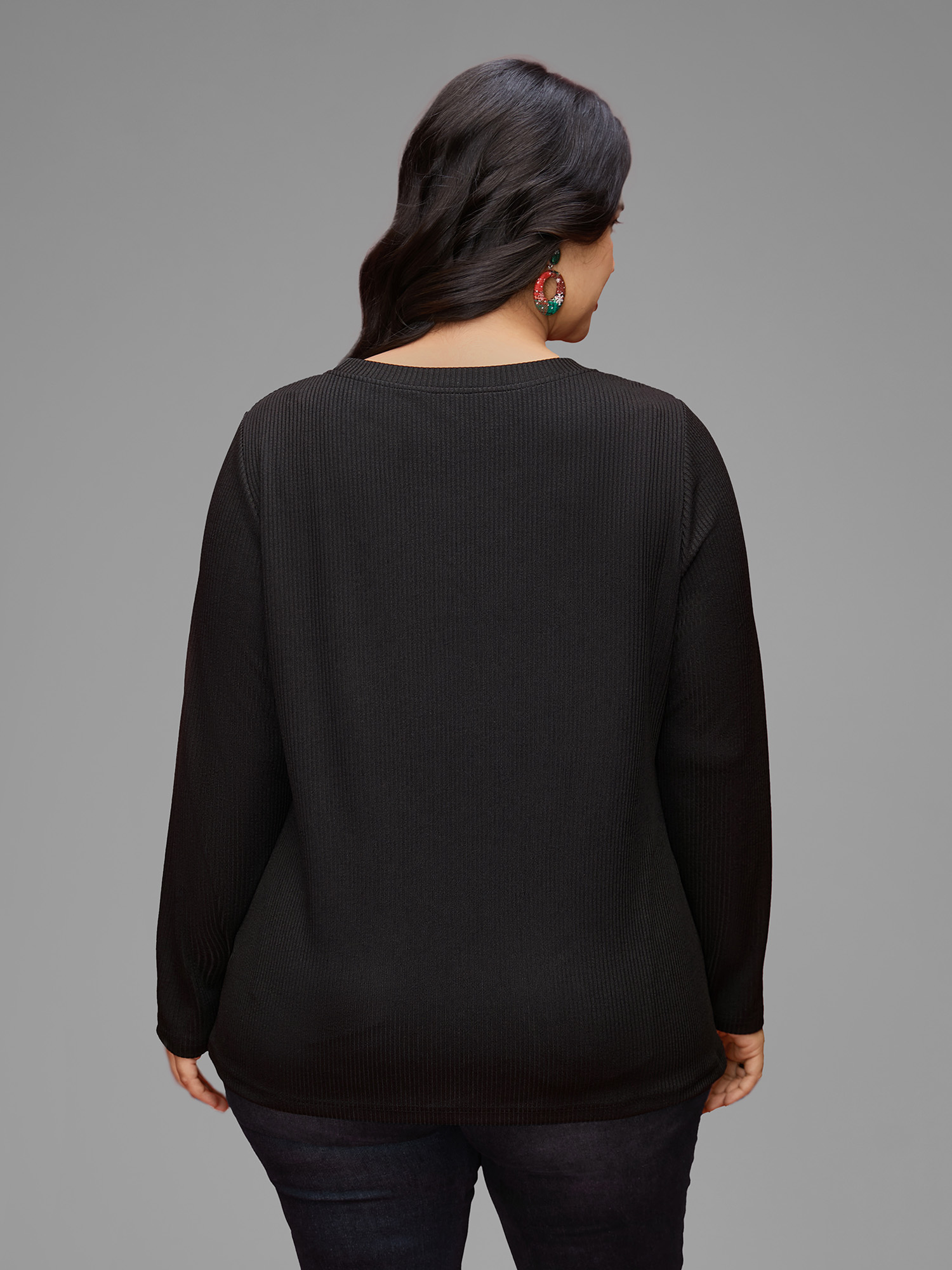 Plus Size Ribbed Contrast Pocket Slim-Fit Tee Black Women Casual Texture Round Neck Everyday T-shirts BloomChic 12/L 