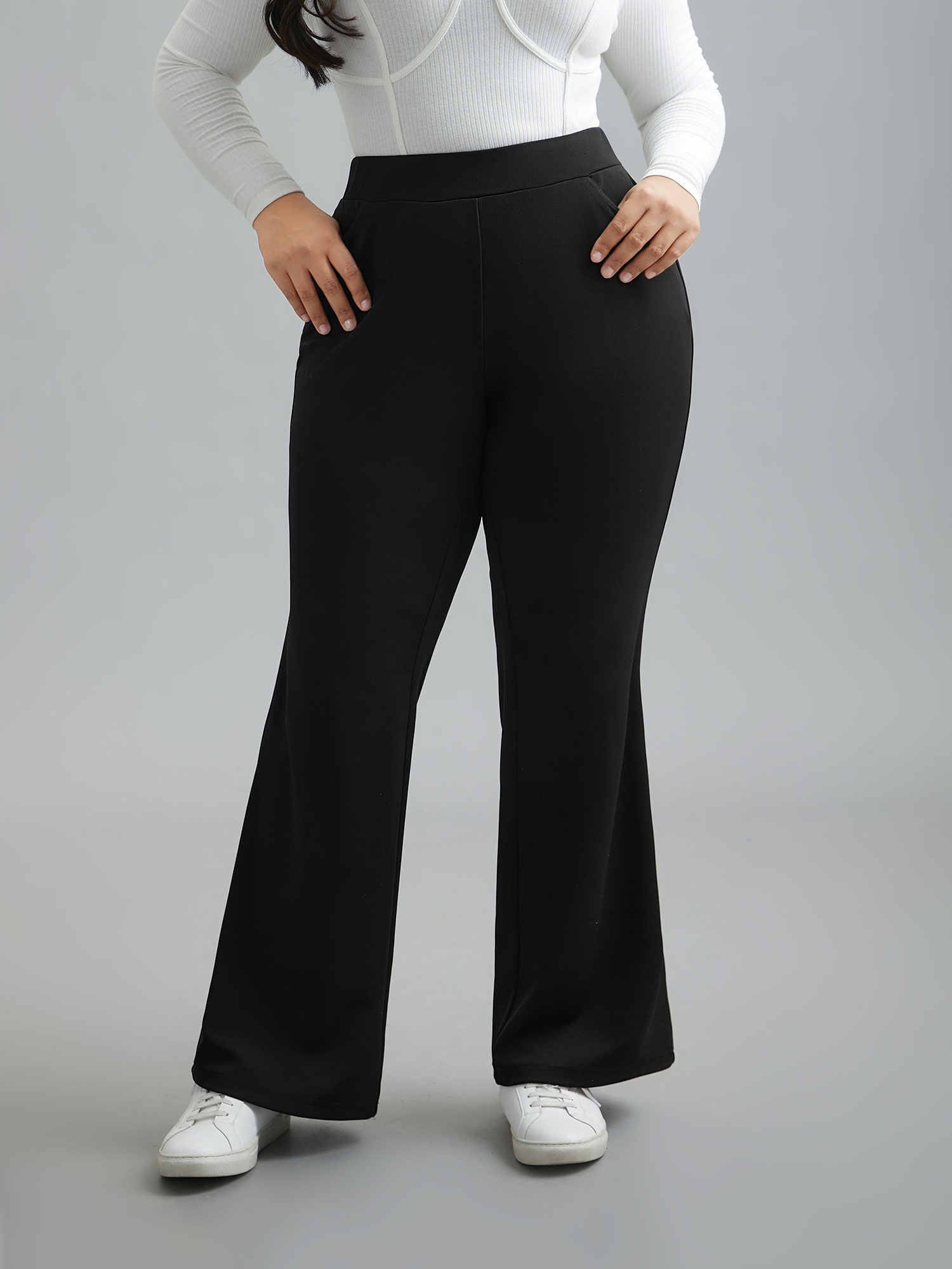 

Plus Size Stretchy Waist Pockets Flared Pants Women Black Workwear Essentials Bootcut Mid Rise Work Pants BloomChic 22-24/2X