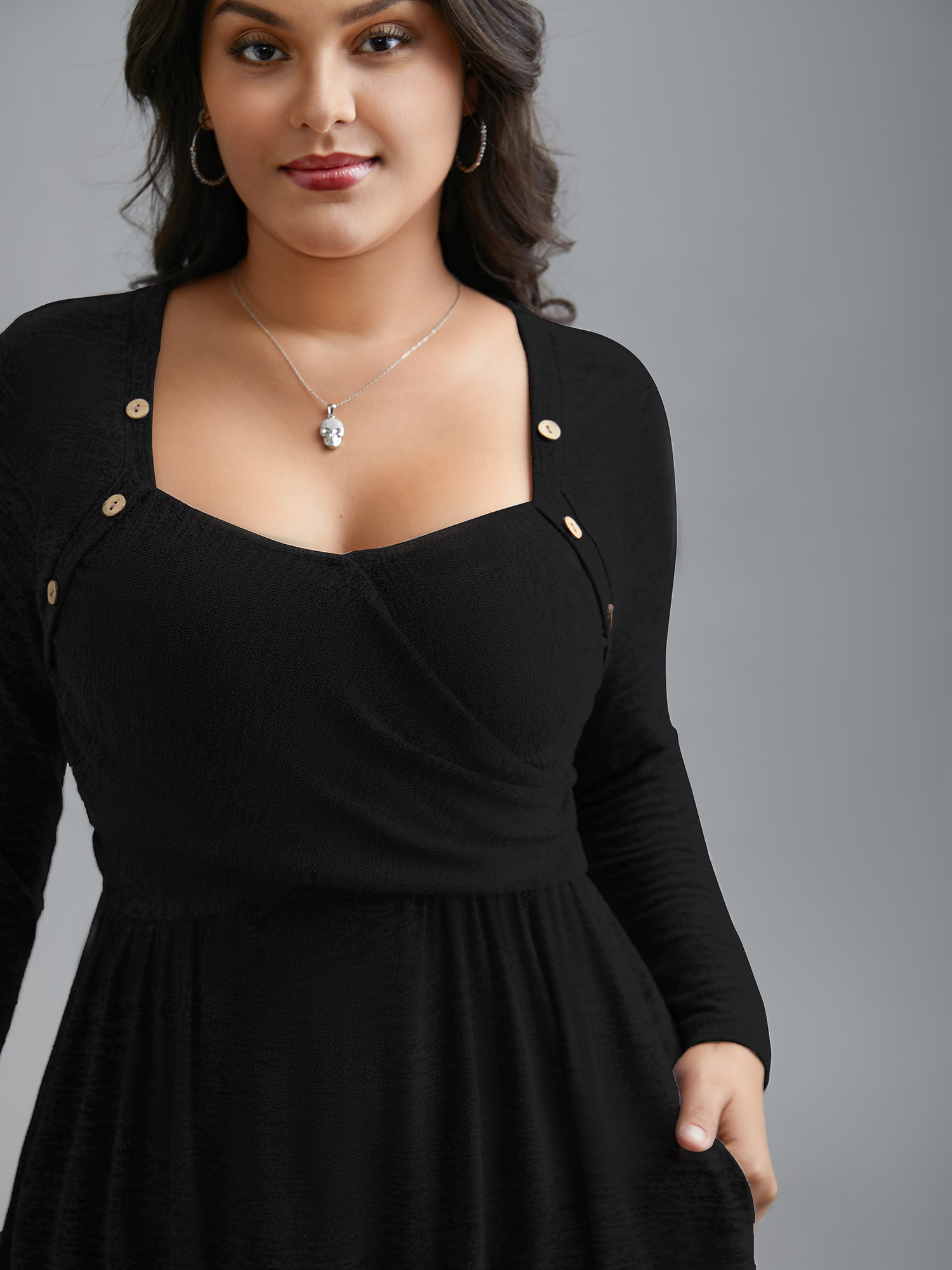 

Plus Size Heart Neckline Button Detailing Crossover Fit Dress Black Women Casual Gathered Knit Dresses Bloomchic