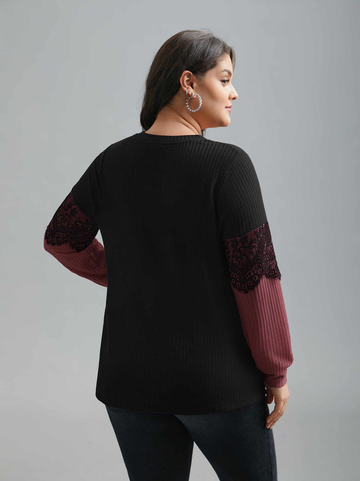 

Plus Size Crochet Lace Mesh Contrast Patchwork Top Burgundy V-neck Extra Long Sleeve Casual Jersey Tops