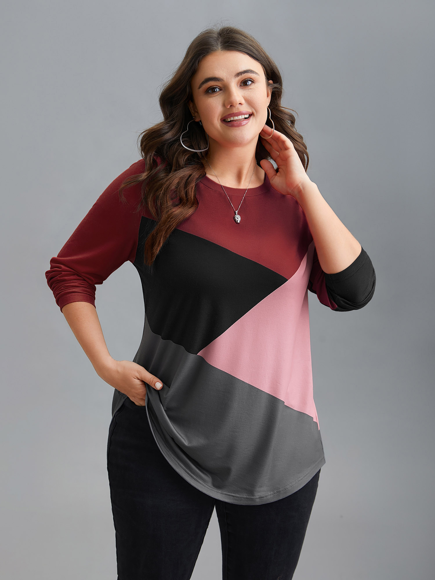 

Plus Size Geometric Color Block Curved Hem Top Multicolor Round Neck Extra Long Sleeve Casual Jersey Tops 16/L