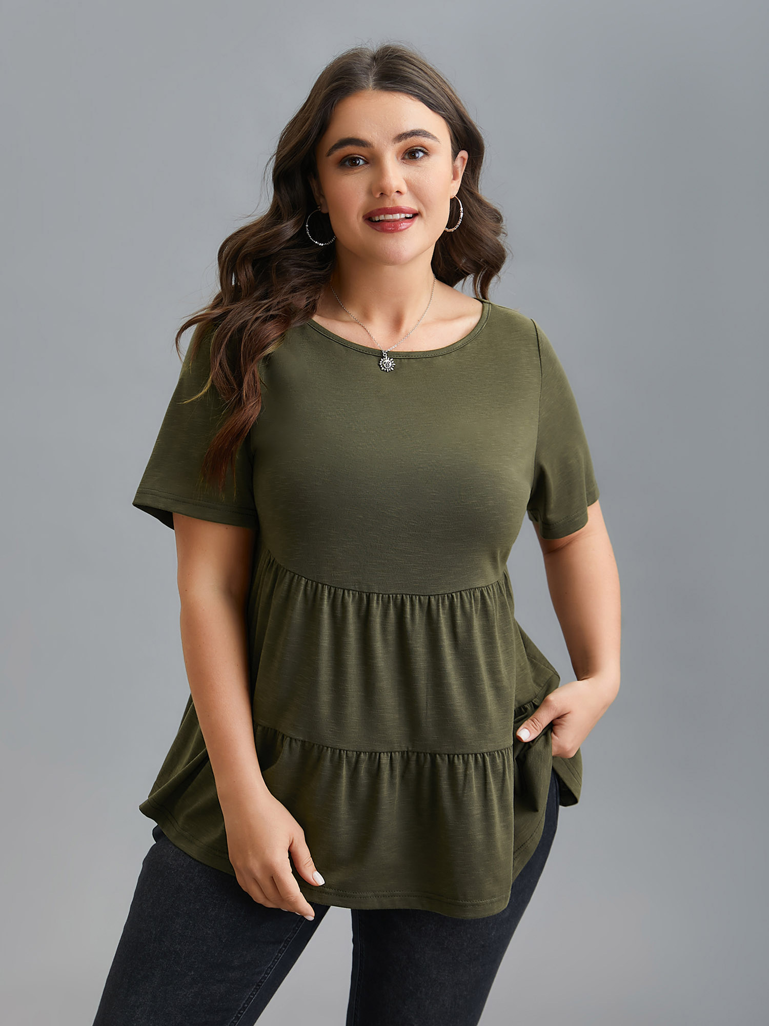 

Plus Size Bamboo Floral Yarn Tiered Knit Top ArmyGreen Boat Neck Short sleeve Casual Jersey Tops 14/M