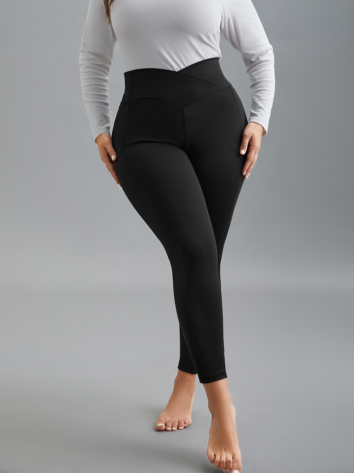 

Plus Size Criss-Cross Waist Pocket Tight Pants Women Black Elegant Medium stretch Skinny Mid Rise Everyday Leggings BloomChic 32/5X