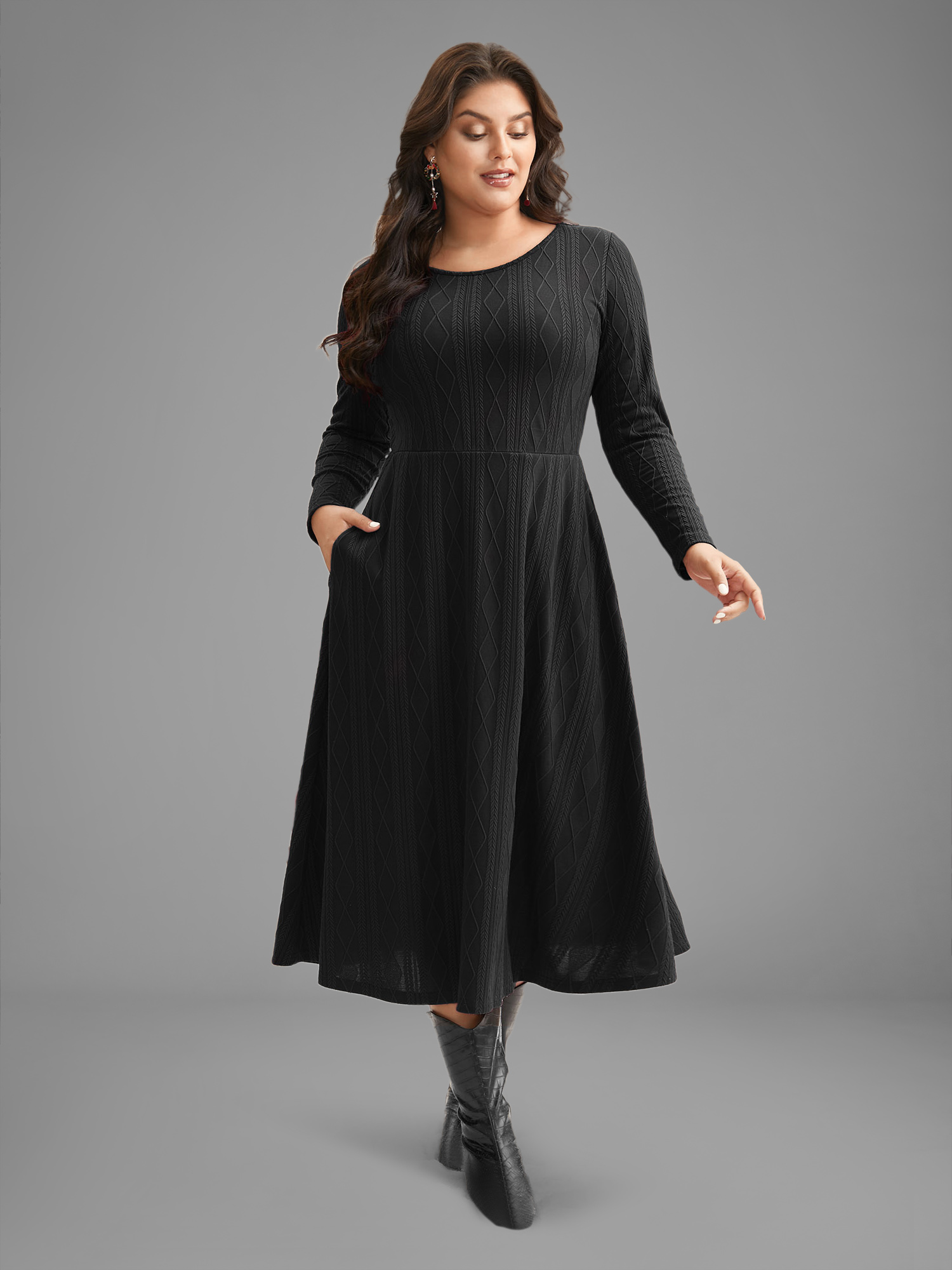 

Plus Size Textured Knit Fit-And-Flare Midi Dress Black Women Casual Texture Round Neck Long Sleeve Curvy BloomChic