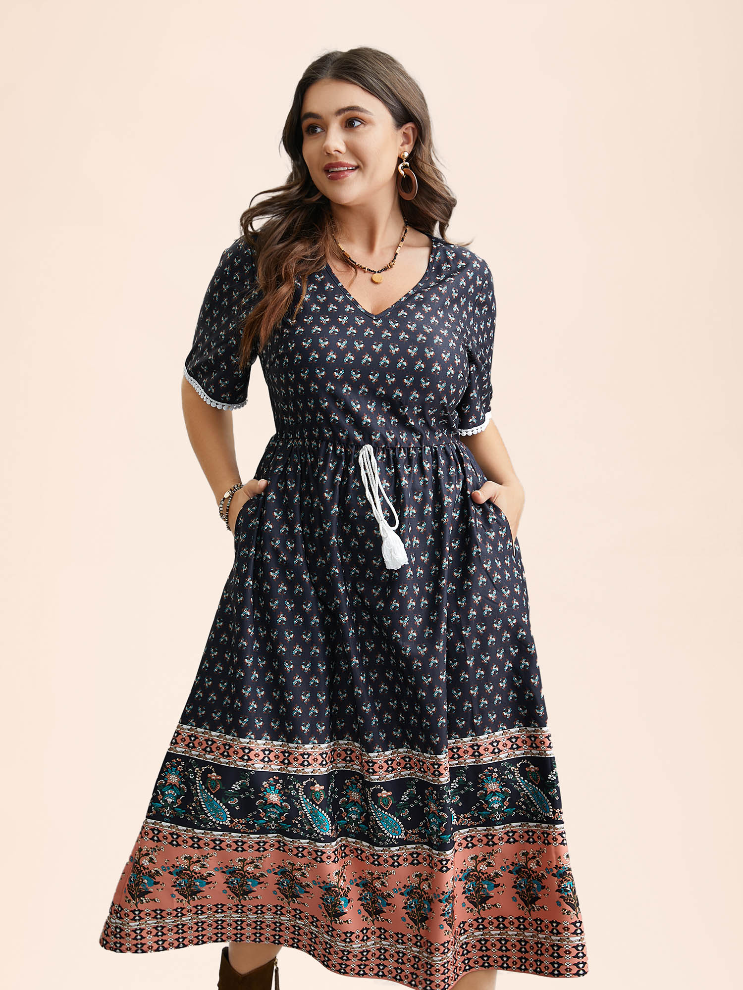 

Plus Size Boho Print Tassel-Tie Pockets Midi Dress DarkBlue Women Resort Woven ribbon&lace trim V-neck Short sleeve Curvy BloomChic