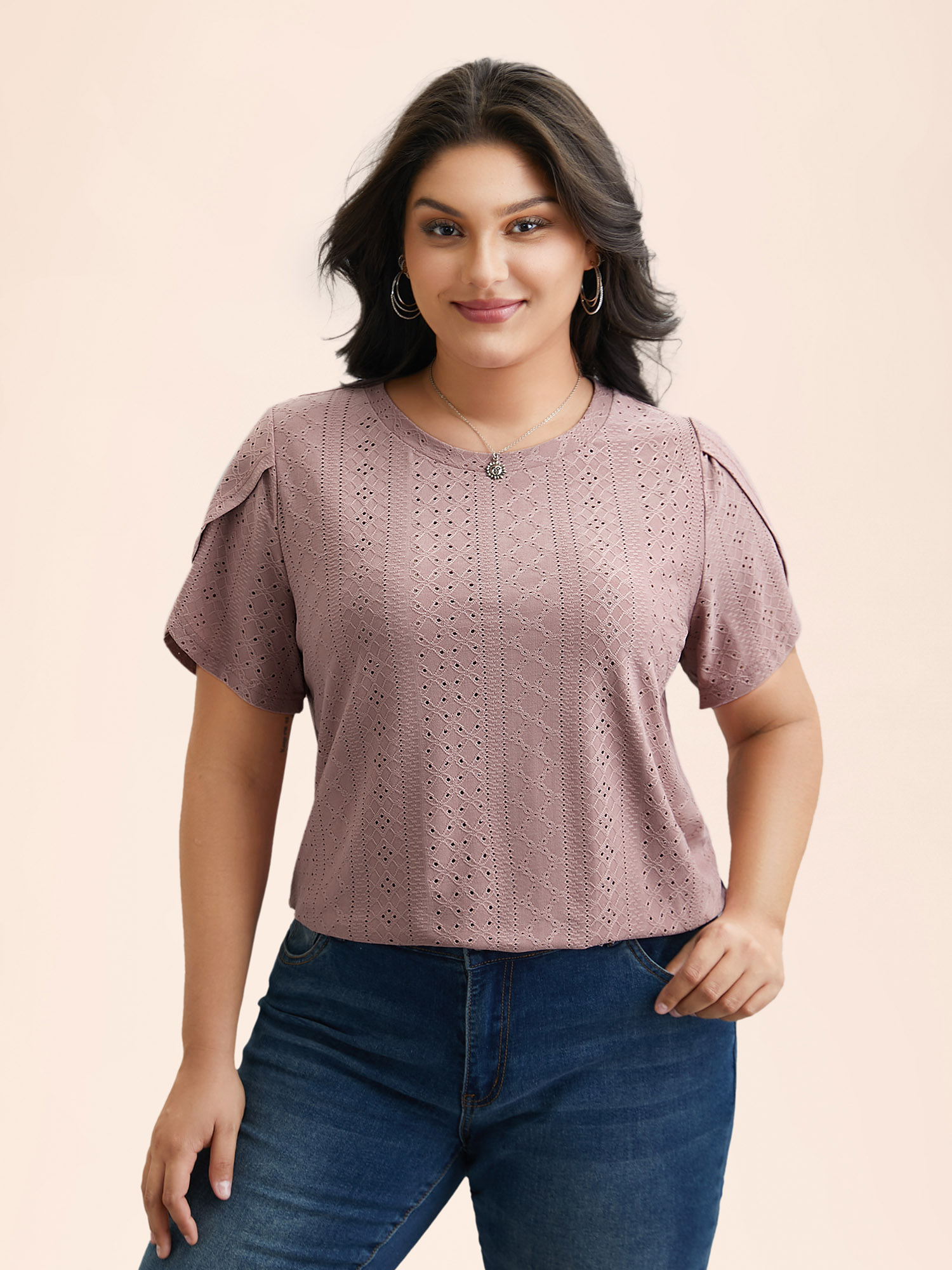 

Plus Size Textured Jacquard Petal Sleeve T-Shirt Rouge Women Casual Petal edge Round Neck Everyday T-shirts BloomChic