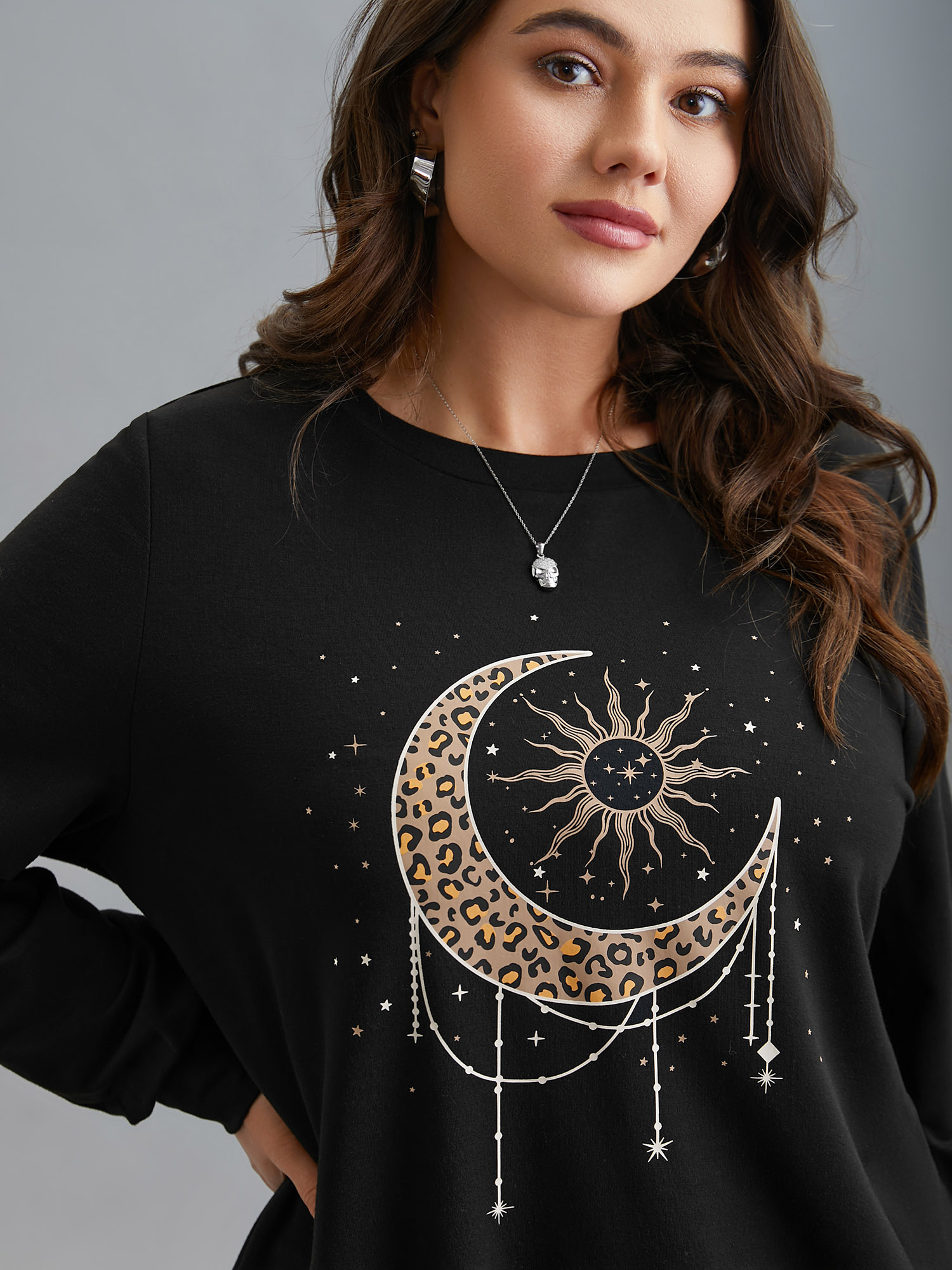 

Plus Size Crew Neck Celestial Print Stretch Sweatshirt Women Black Casual Non Round Neck Everyday Sweatshirts BloomChic