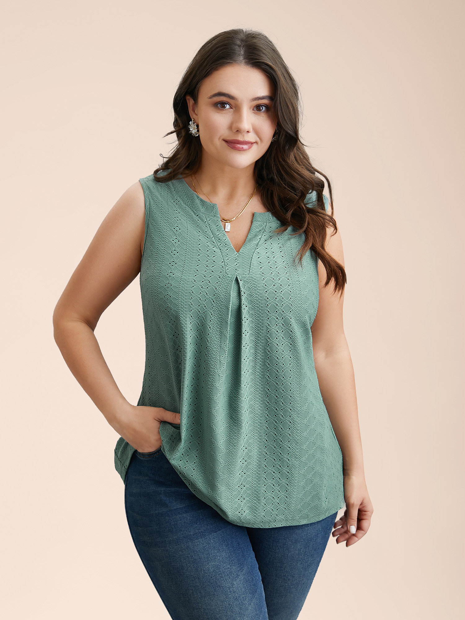 

Plus Size Front Plicated Textured Notched Collar Vest Women Greenbean Elegant Texture Flat collar with V-notch Everyday Tank Tops Camis BloomChic