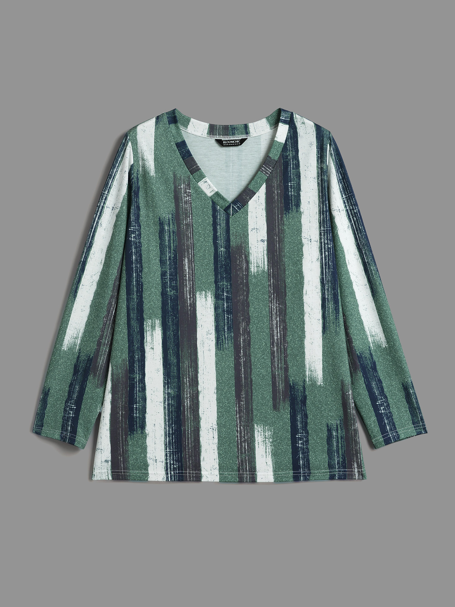 Plus Size Abstract Print V-Neck Fitted T-Shirt Multicolor Women Casual Contrast V-neck Everyday T-shirts BloomChic 30/6X 