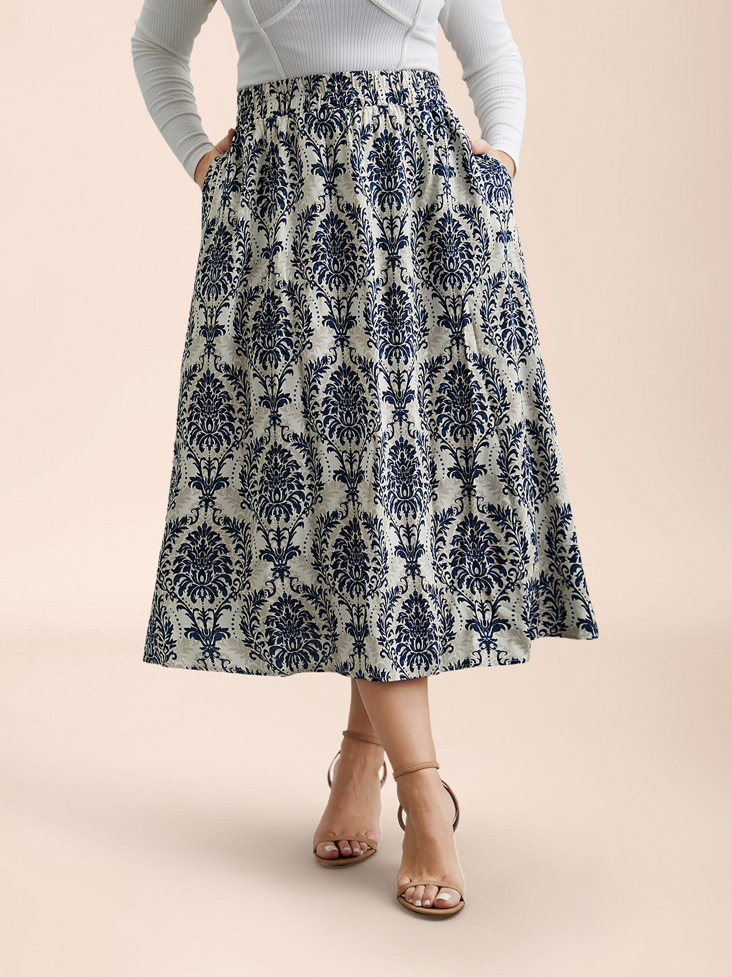 

Plus Size Ornate Print Stretchy-Waist Midi Skirt Women Indigo Resort Contrast No stretch Vacation Skirts BloomChic