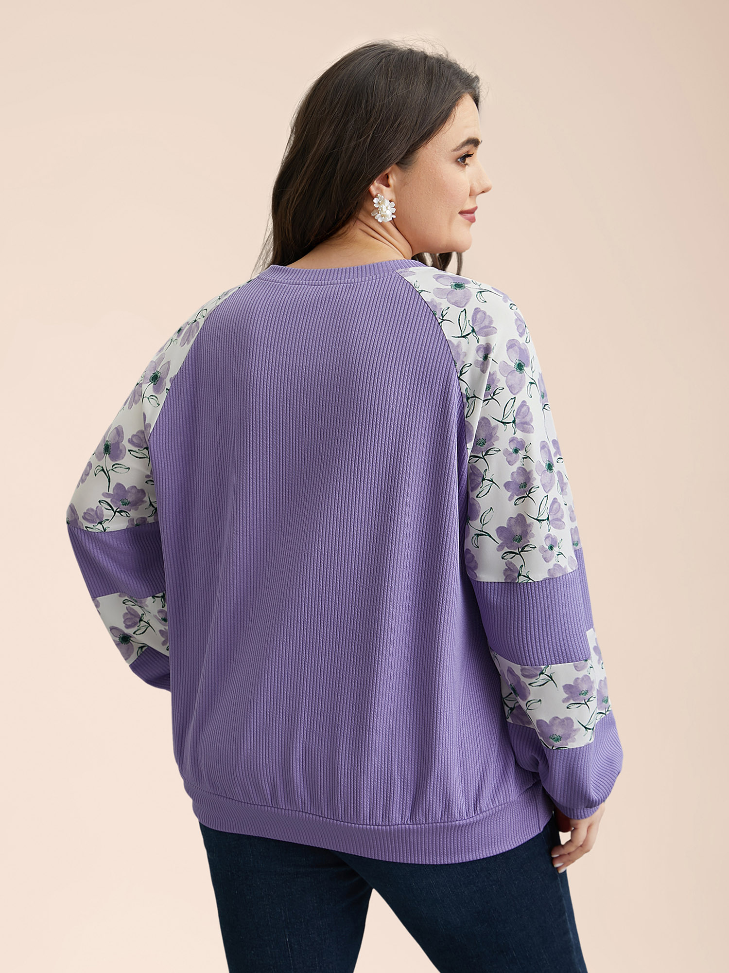 Plus Size Ribbed Floral Patchwork Raglan Sleeve Sweatshirt Women Lilac Elegant Texture Round Neck Everyday Sweatshirts BloomChic 22-24/3X 