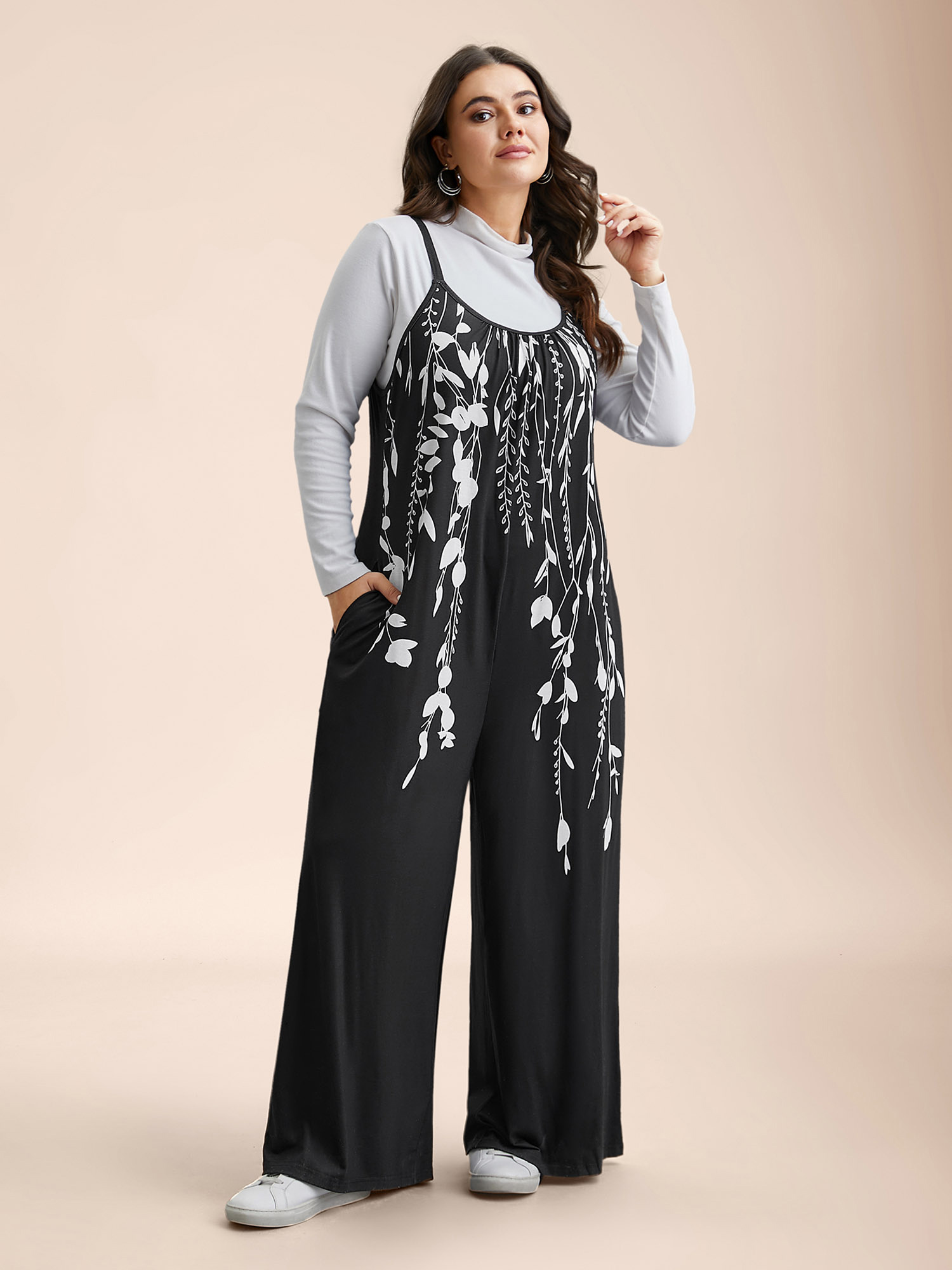 

Plus Size Black Floral Print Cami Pockets Straight-Leg Jumpsuit Women Casual Sleeveless U-neck Everyday Loose Jumpsuits BloomChic