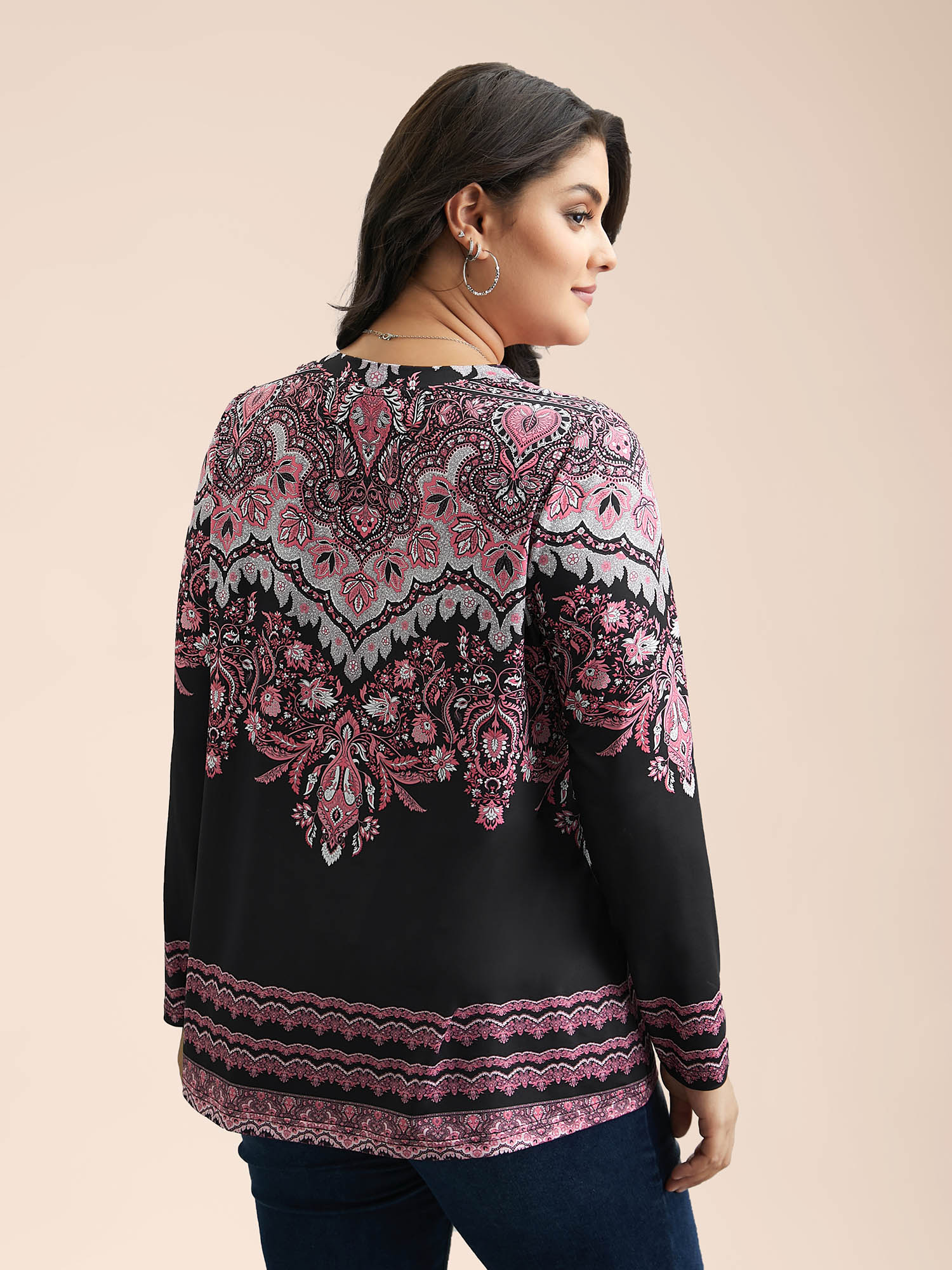 Plus Size Stretchy Boho Print Full Sleeve T-Shirt Black Women Casual Contrast V-neck Everyday T-shirts BloomChic 18-20/2X 