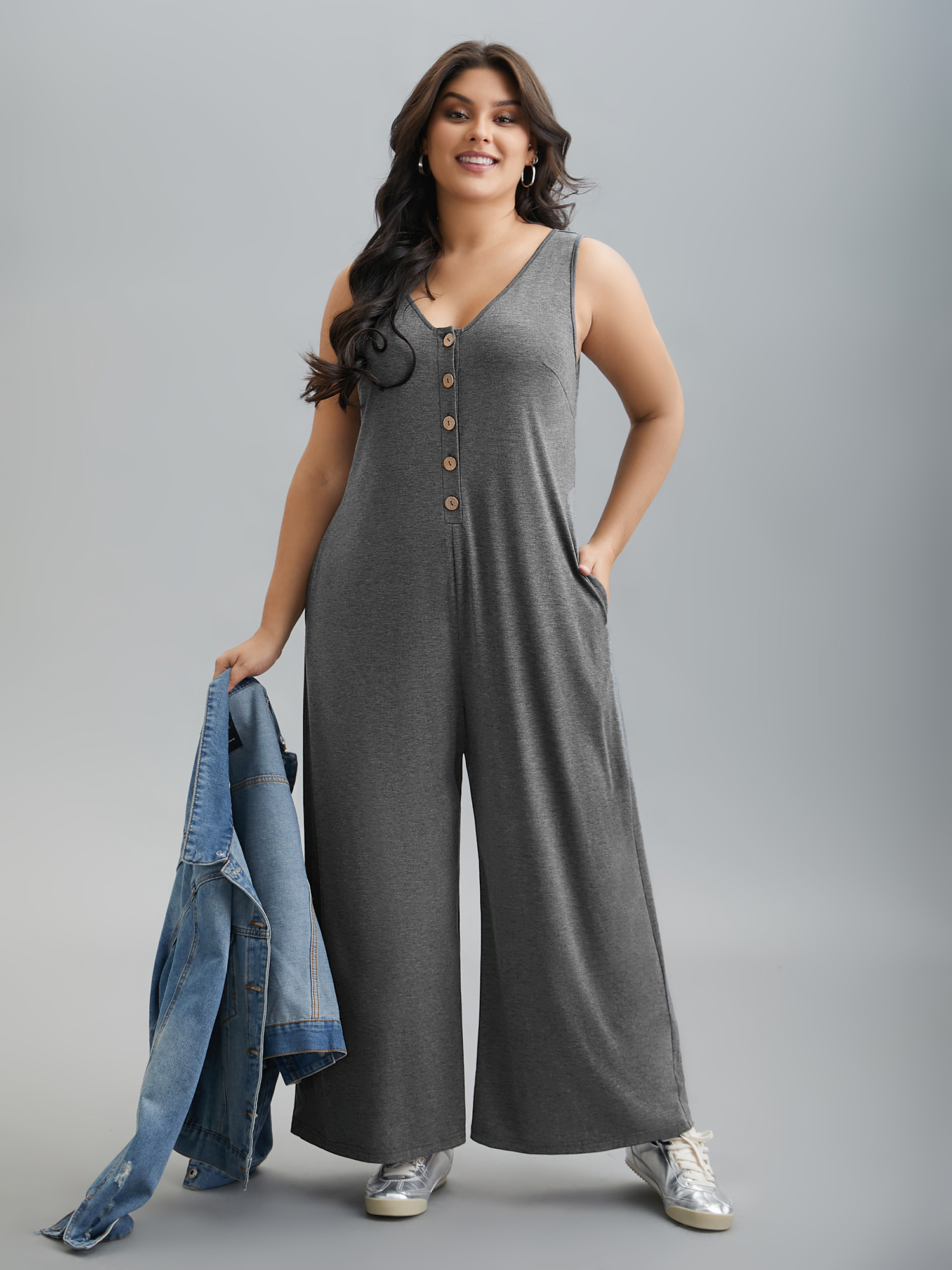 

Plus Size DimGray Button-Front Lightweight Wide-Leg Jumpsuit Women Casual Sleeveless V-neck Everyday Loose Jumpsuits BloomChic