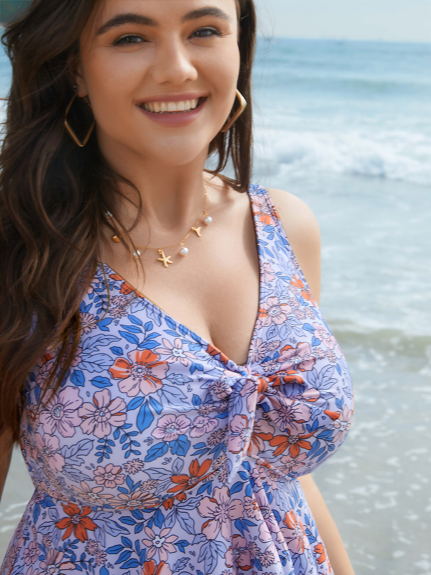 Plus Size Floral Print Tiered Ties Adjustable Swim Top Women`s Swimwear Multicolor Beach Tie knot High stretch Bodycon V-neck Curve Swim Tops BloomChic 30/6X 