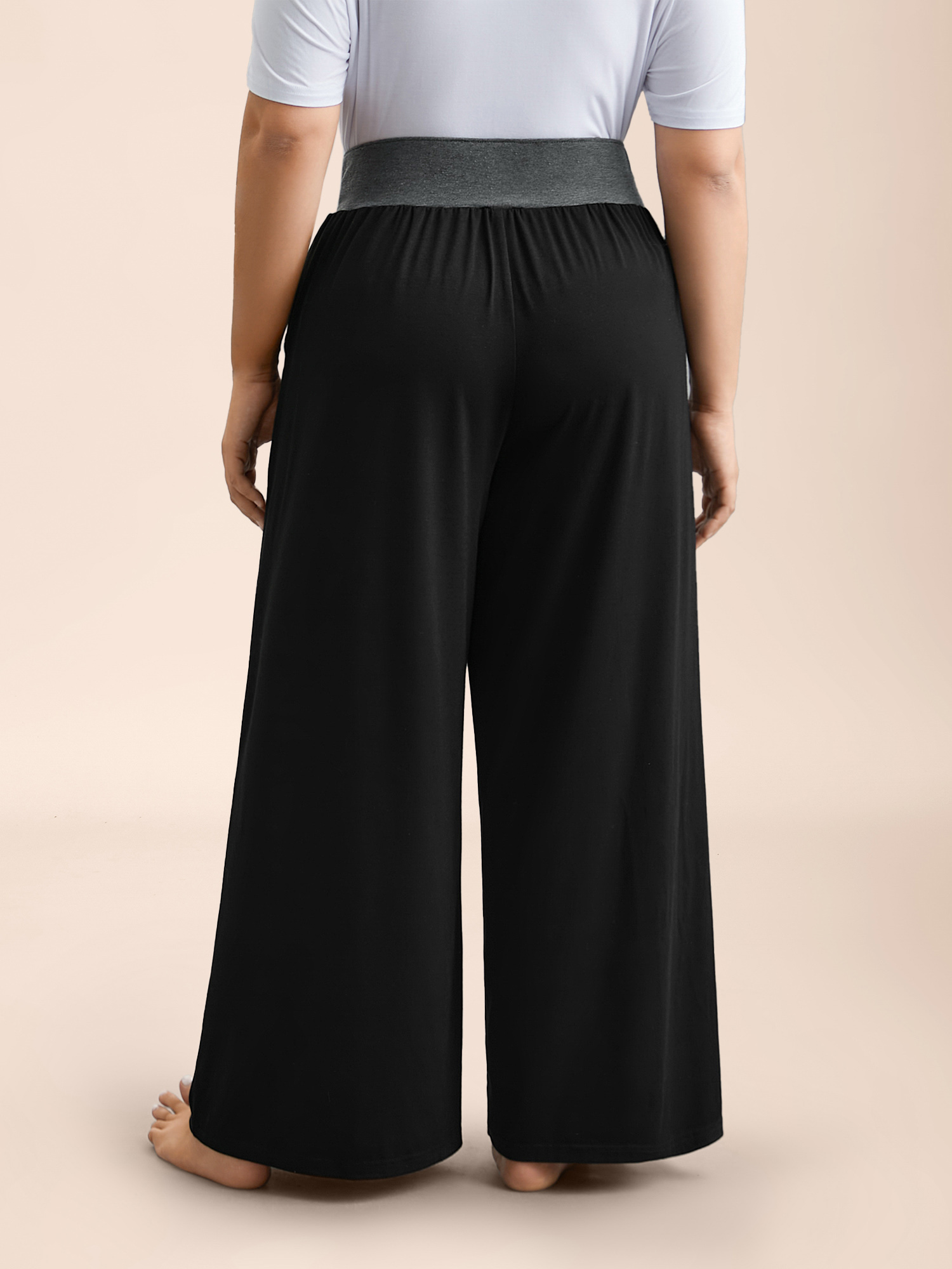 

Plus Size Color-Block Drawstring Lounge Bottoms Black  Bloomchic