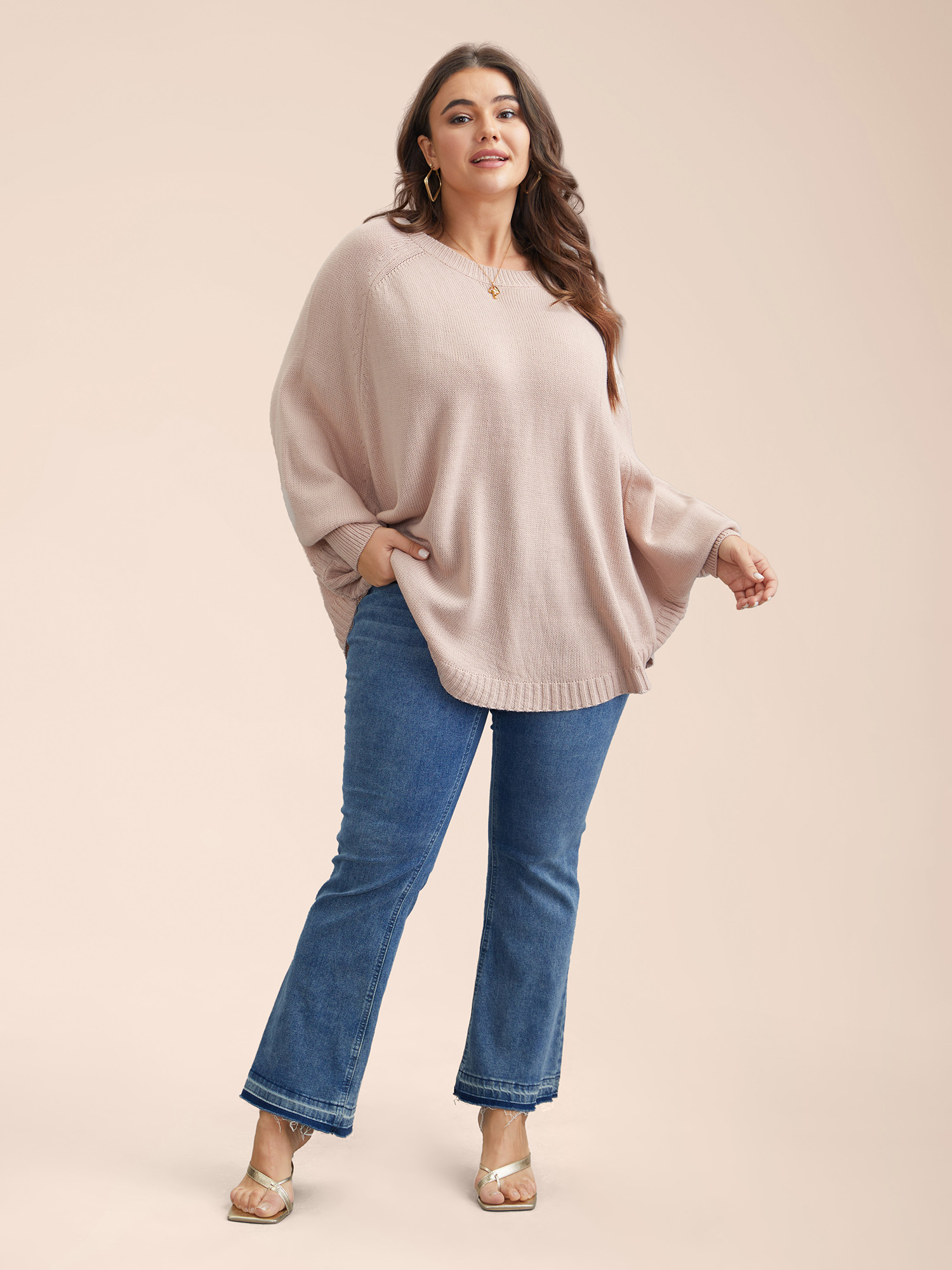 

Plus Size Bat Sleeve Curved Hem Pullover MistyRose Women Casual Loose Long Sleeve Round Neck Everyday Pullovers BloomChic