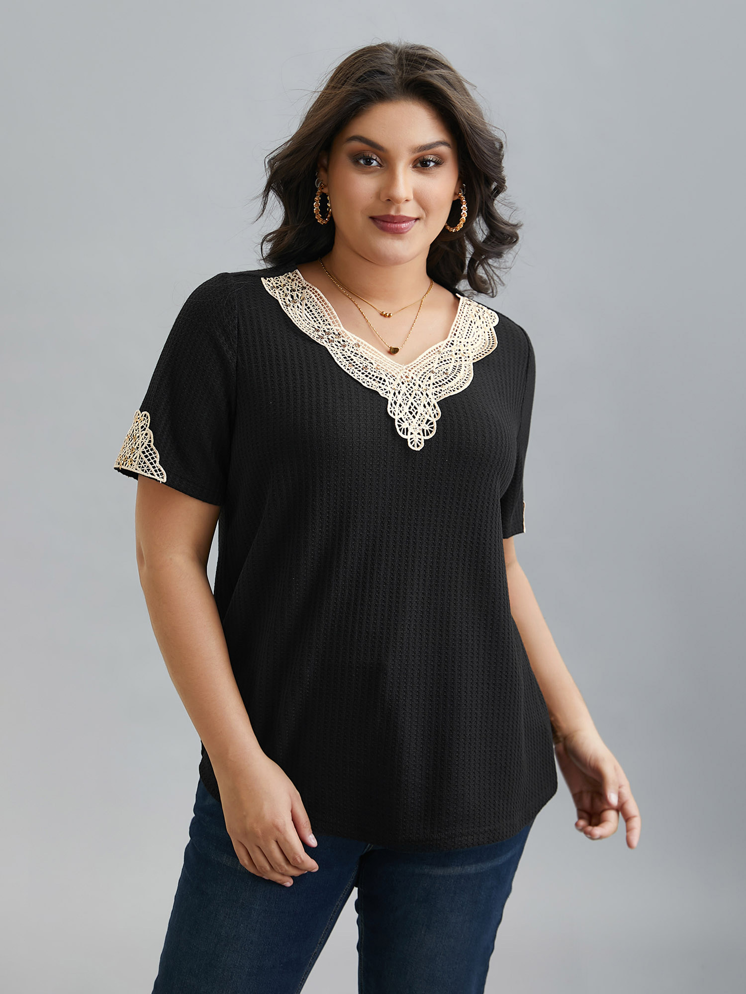 

Plus Size Lace Patchwork Textured Waffle Knit Top Black V-neck Extra Long Sleeve Elegant Jersey Tops