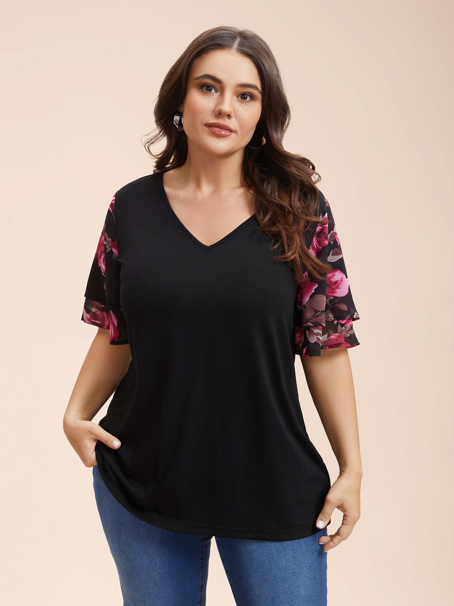 

Plus Size Stretchy Floral Lotus Sleeve V-Neck T-Shirt Black Women Casual Contrast Round Neck Everyday T-shirts BloomChic