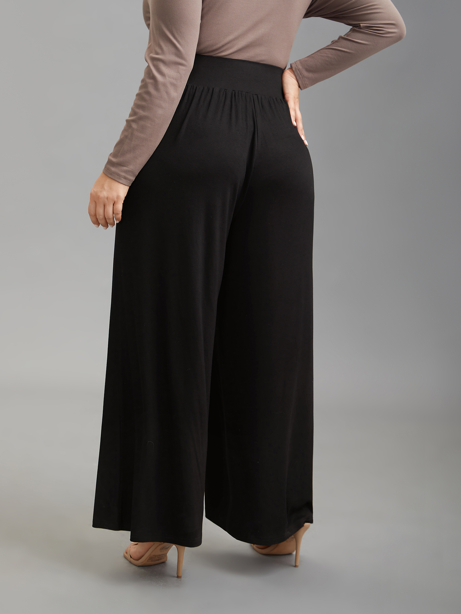 

Plus Size Stretchy Waist Straight-Leg Pants Women Black Casual Wide Leg Mid Rise Everyday Pants BloomChic