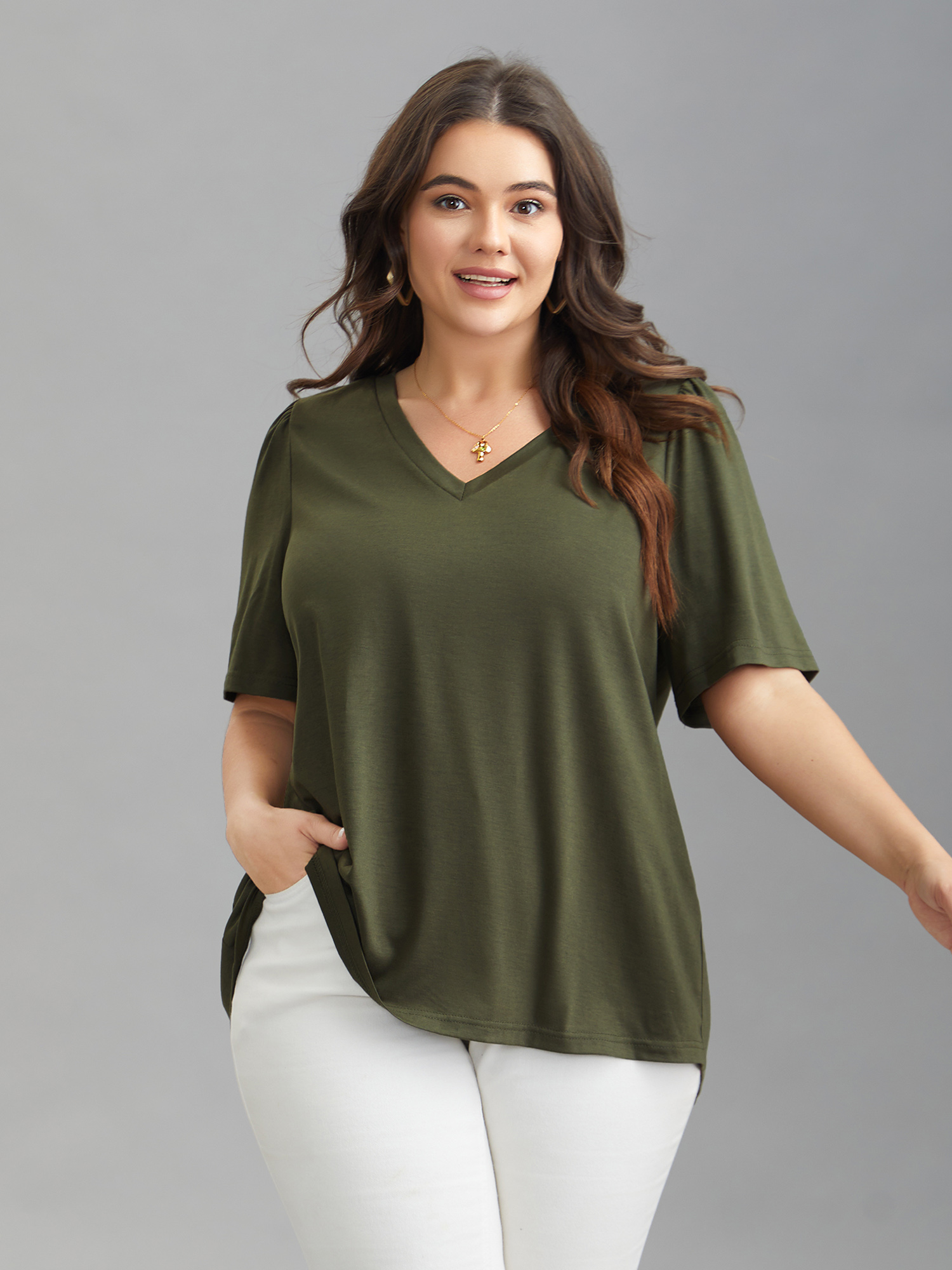 

Plus Size Back Pleats V-Neck Split T-Shirt ArmyGreen Women Casual Overlapping V-neck Everyday T-shirts BloomChic