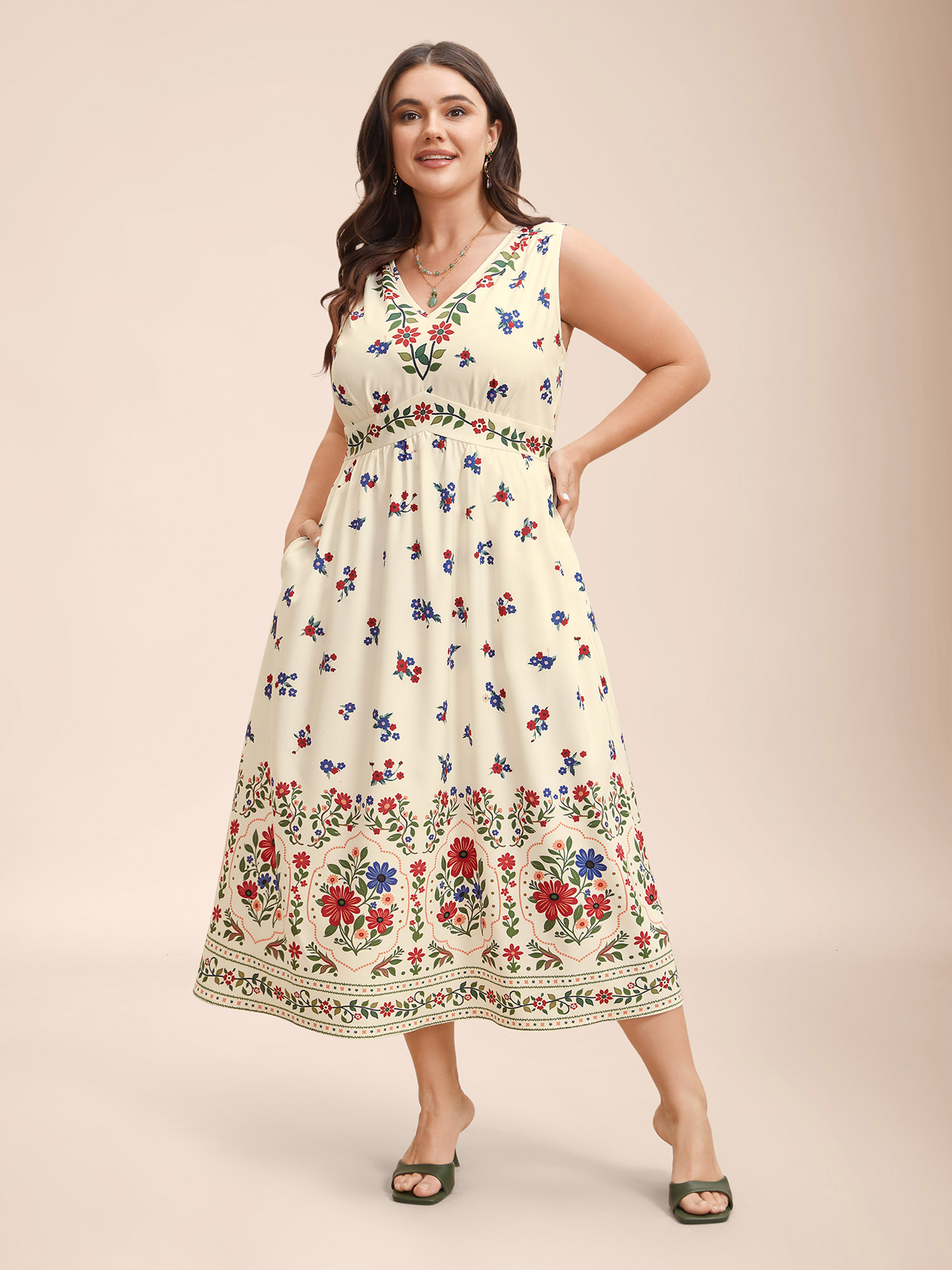 

Plus Size Floral Print V-Neck Waist-Cinched Dress Ivory Women Resort Non V-neck Sleeveless Curvy BloomChic